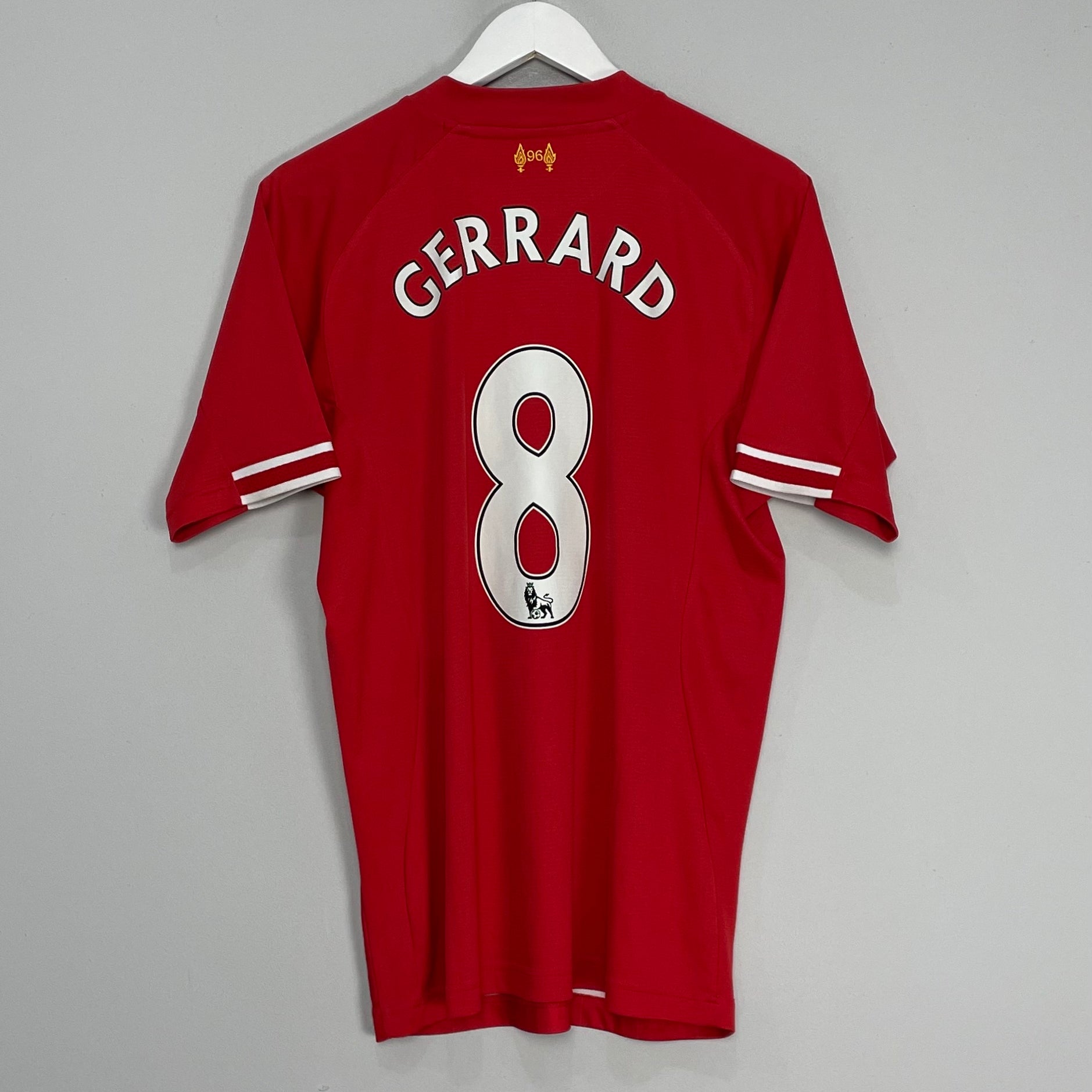 Shop 2013/14 LIVERPOOL GERRARD #8 HOME SHIRT (M) WARRIOR, classic football shirts, vintage football shirts & retro soccer jerseys at Cult Kits
