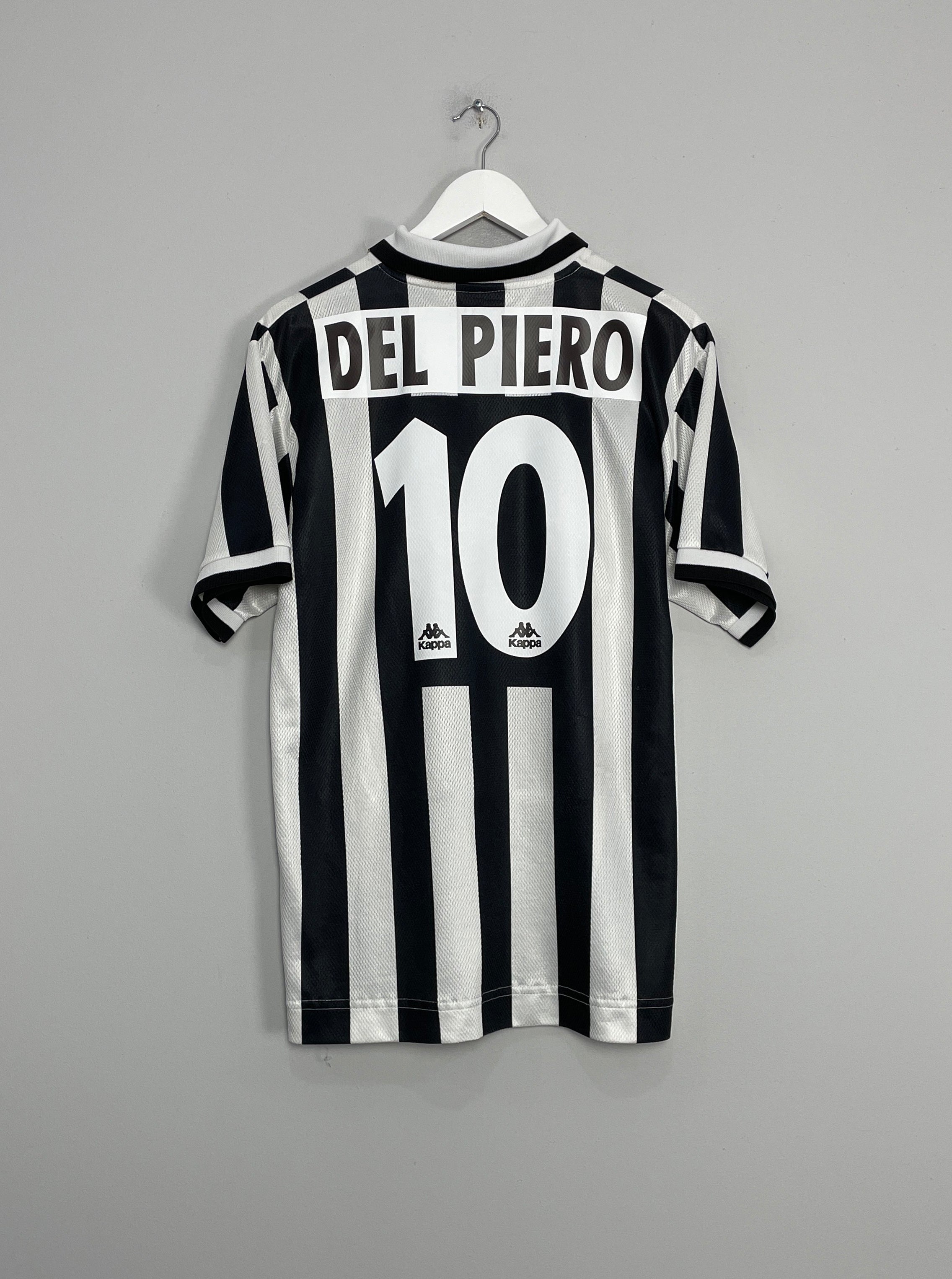 Shop 1996/97 JUVENTUS DEL PIERO #10 HOME SHIRT (L) KAPPA, classic football shirts, vintage football shirts & retro soccer jerseys at Cult Kits