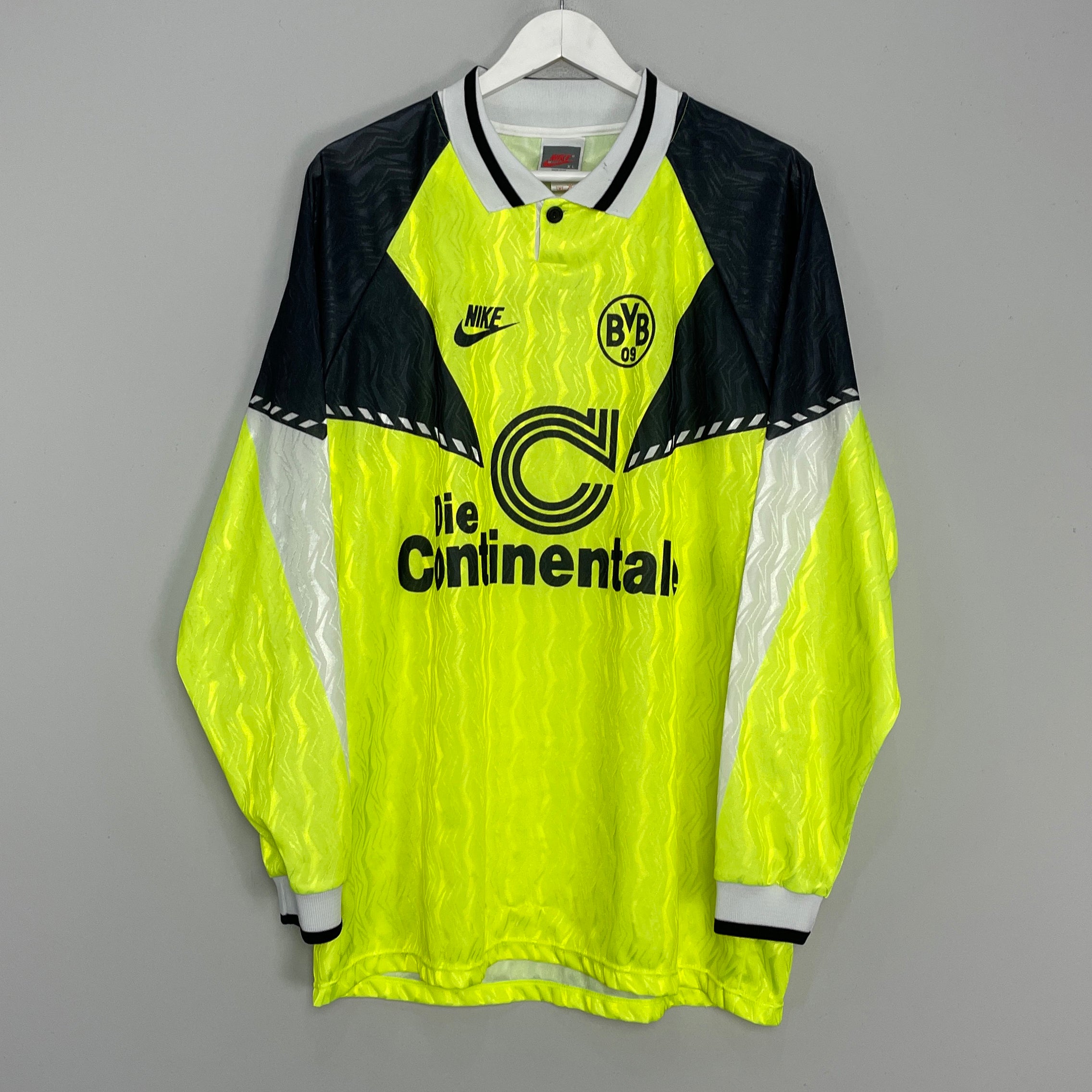 Shop 1990/91 DORTMUND L/S HOME SHIRT (XL) NIKE, classic football shirts, vintage football shirts & retro soccer jerseys at Cult Kits