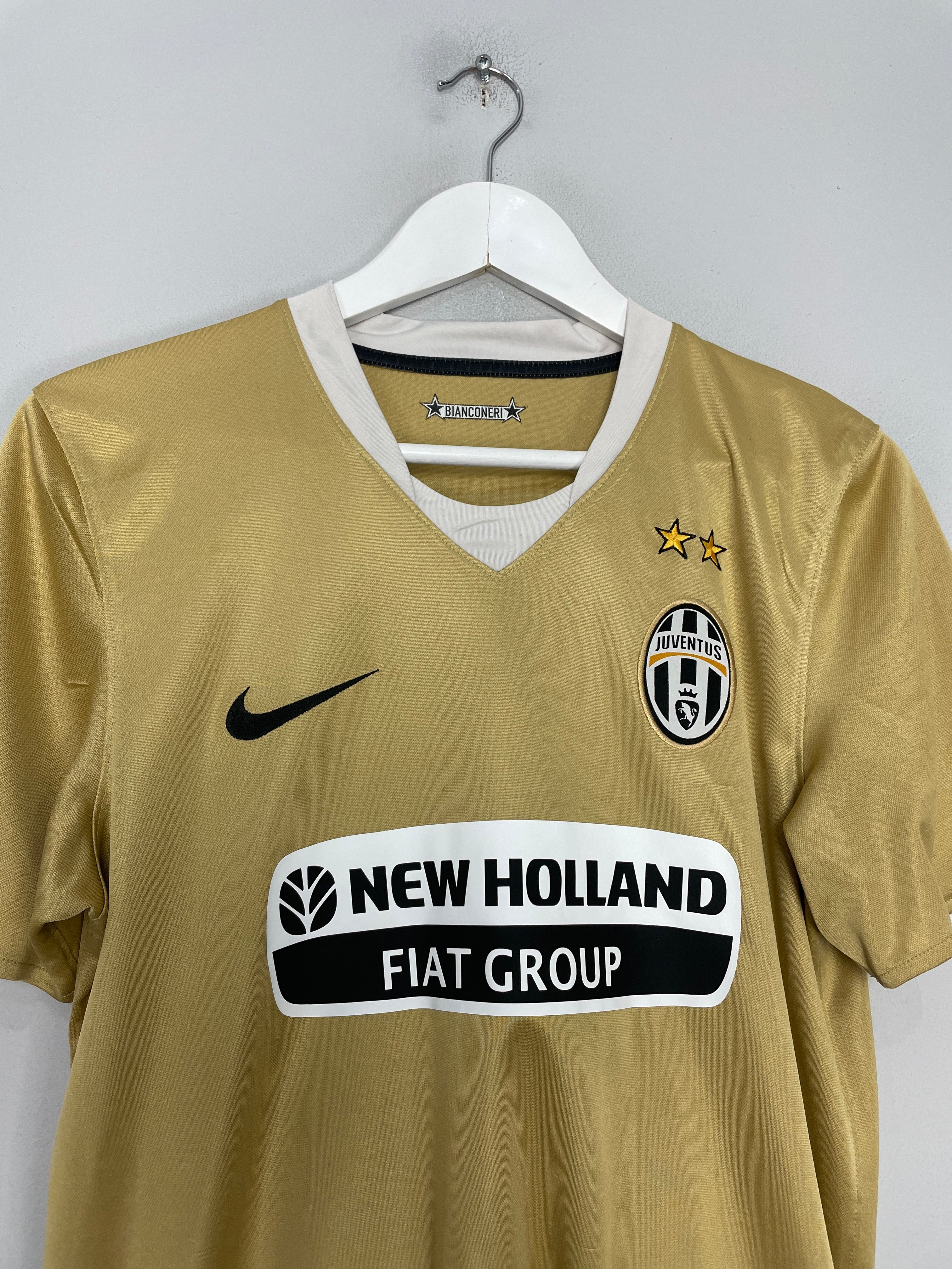 Shop 2008/09 JUVENTUS DEL PIERO #10 HOME SHIRT (M) NIKE, classic football shirts, vintage football shirts & retro soccer jerseys at Cult Kits