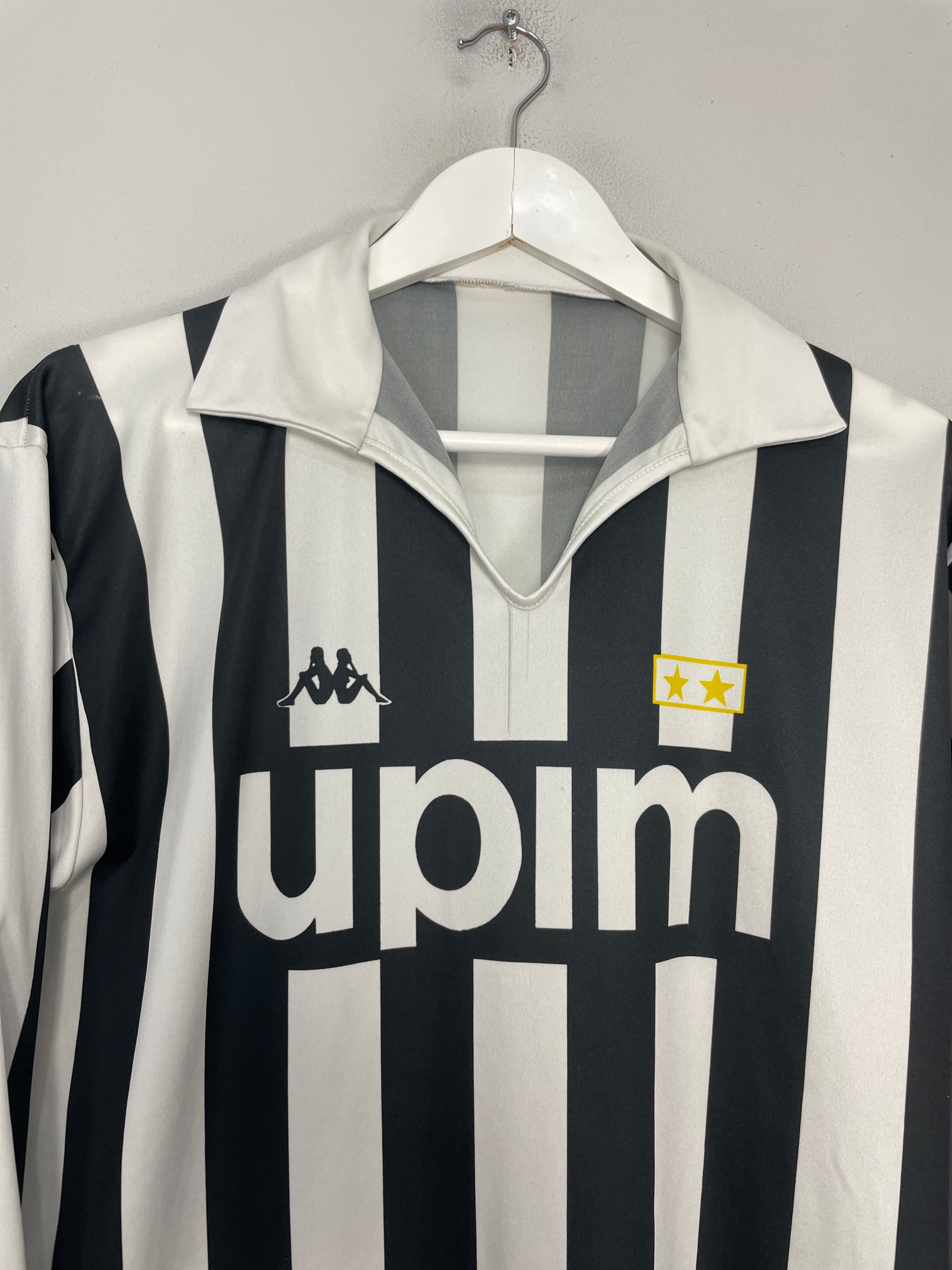 Shop 1989/90 JUVENTUS #11 L/S HOME SHIRT (M) KAPPA, classic football shirts, vintage football shirts & retro soccer jerseys at Cult Kits