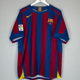 2005/06 BARCELONA RONALDINHO #10 HOME SHIRT (L) NIKE