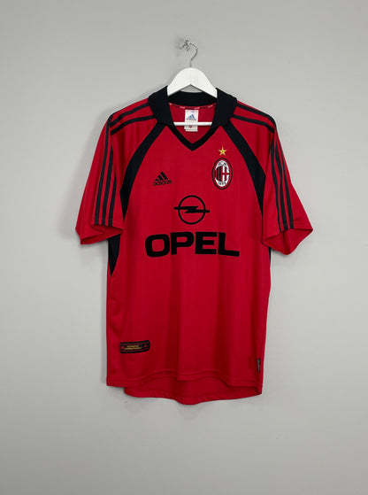 Image of the AC Milan shirt from the 2001/02 season