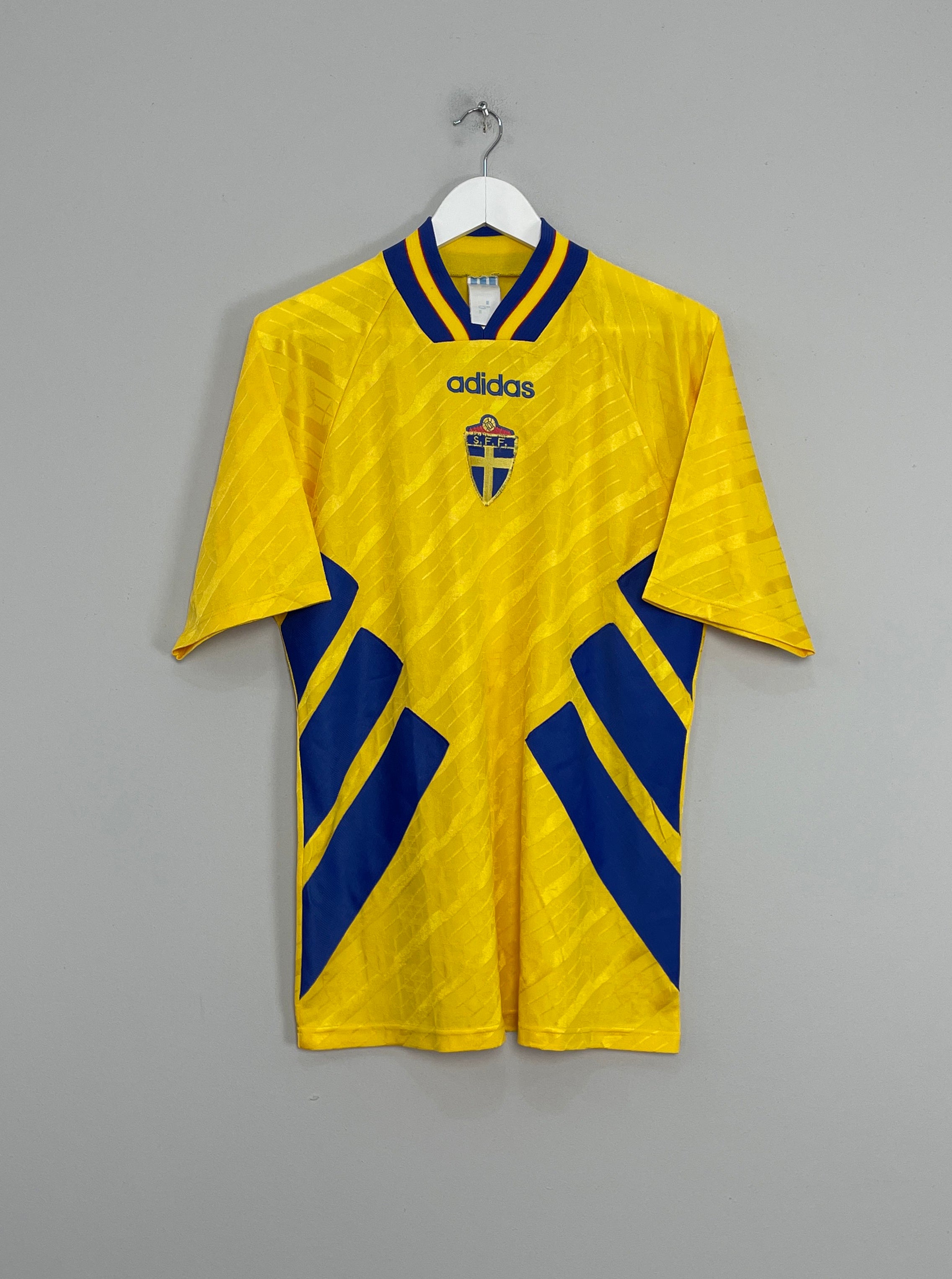 Shop 1994/95 SWEDEN HOME SHIRT (M) ADIDAS, classic football shirts, vintage football shirts & retro soccer jerseys at Cult Kits