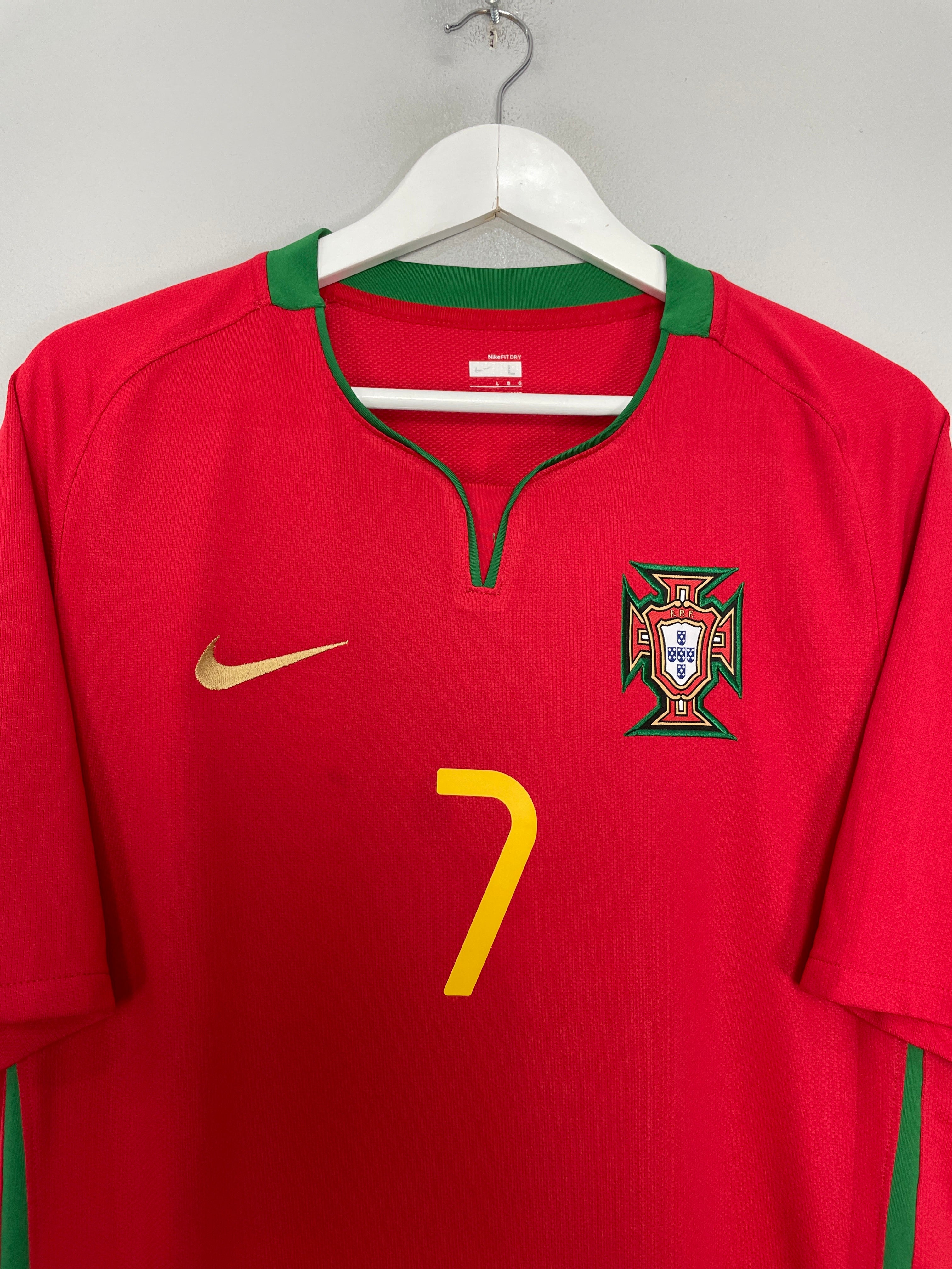 Shop 2008/10 PORTUGAL RONALDO #7 HOME SHIRT (L) NIKE, classic football shirts, vintage football shirts & retro soccer jerseys at Cult Kits