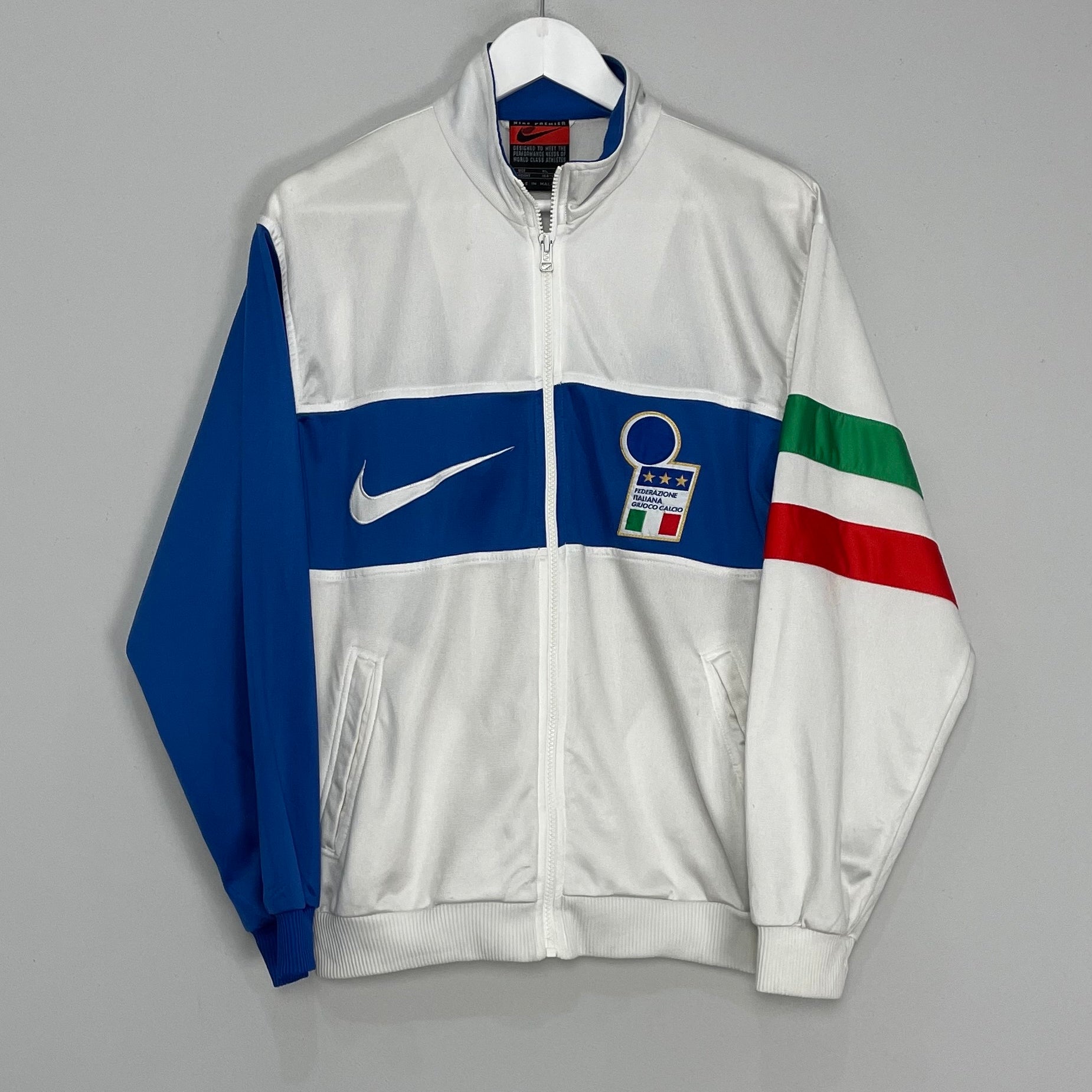 Shop 1994/96 ITALY TRACK JACKET (XL) NIKE, classic football shirts, vintage football shirts & retro soccer jerseys at Cult Kits