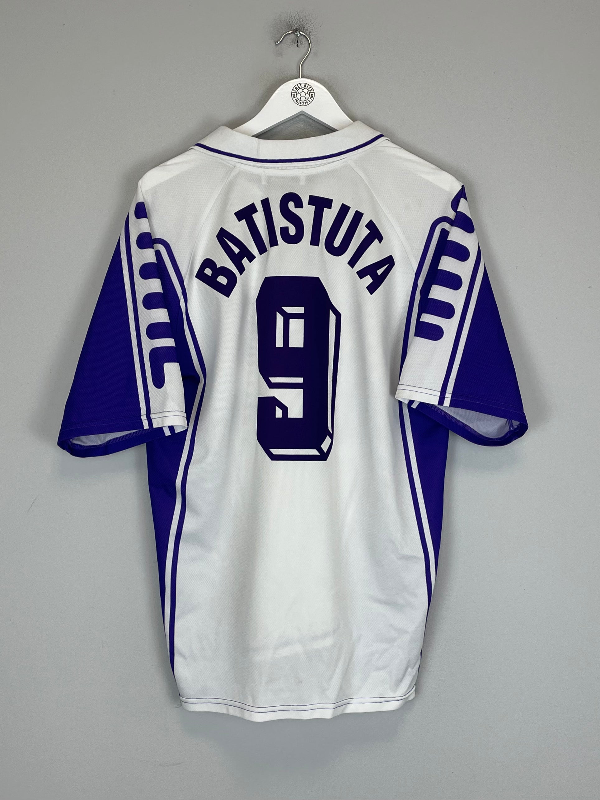Shop 1999/00 FIORENTINA BATISTUTA #9 AWAY SHIRT (XL) FILA, classic football shirts, vintage football shirts & retro soccer jerseys at Cult Kits