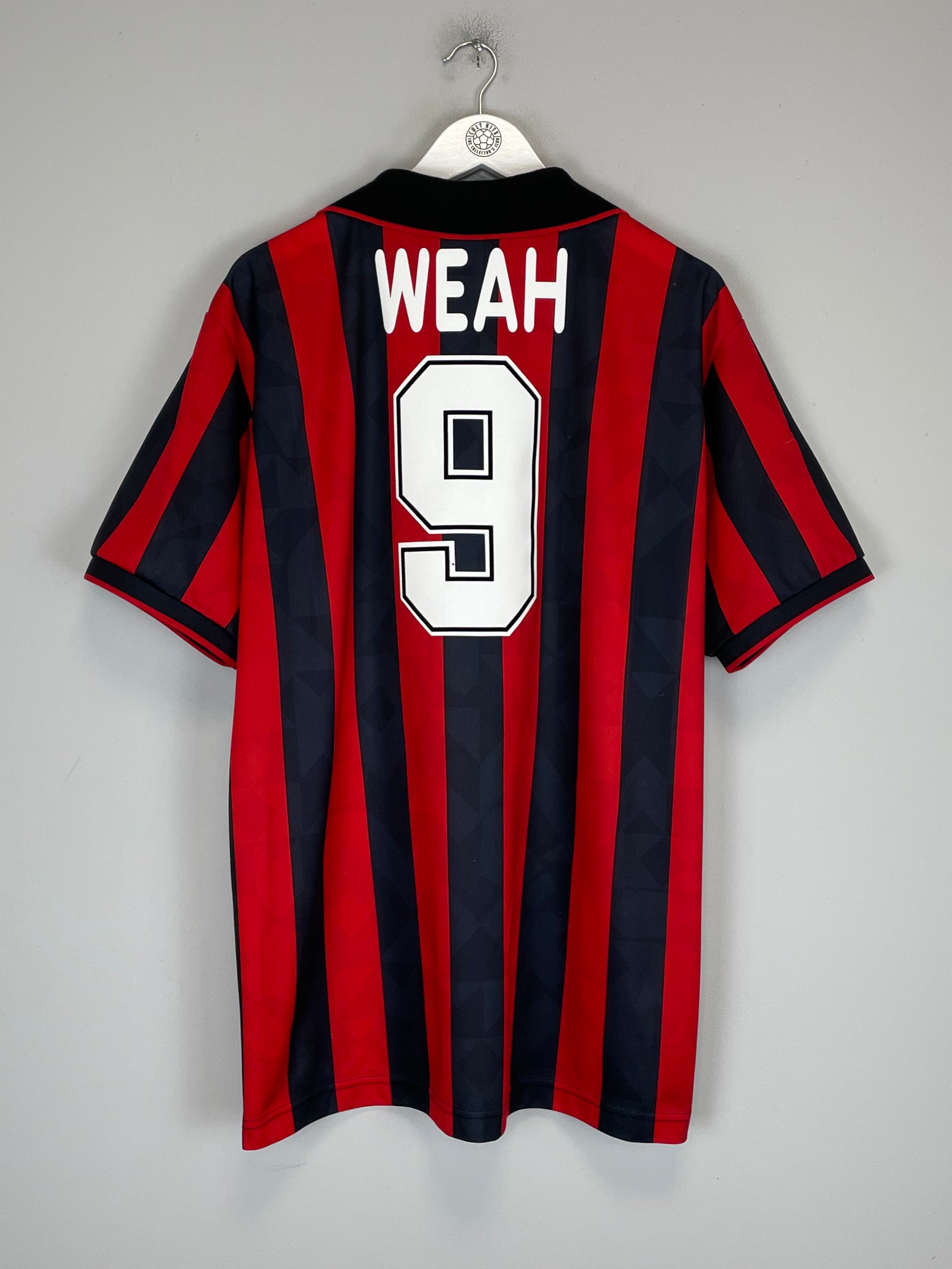 Shop 1995/96 AC MILAN WEAH #9 HOME SHIRT (XL) LOTTO, classic football shirts, vintage football shirts & retro soccer jerseys at Cult Kits