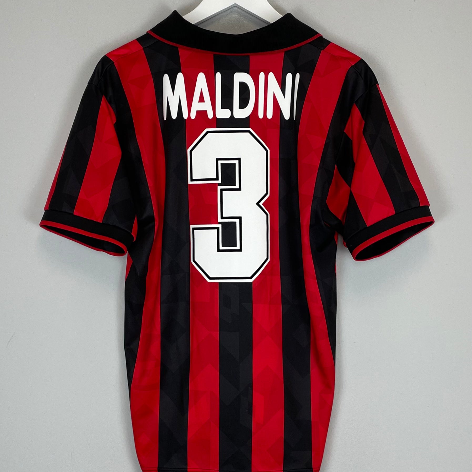 Shop 1993/94 AC MILAN MALDINI #3 HOME SHIRT (M) LOTTO, classic football shirts, vintage football shirts & retro soccer jerseys at Cult Kits