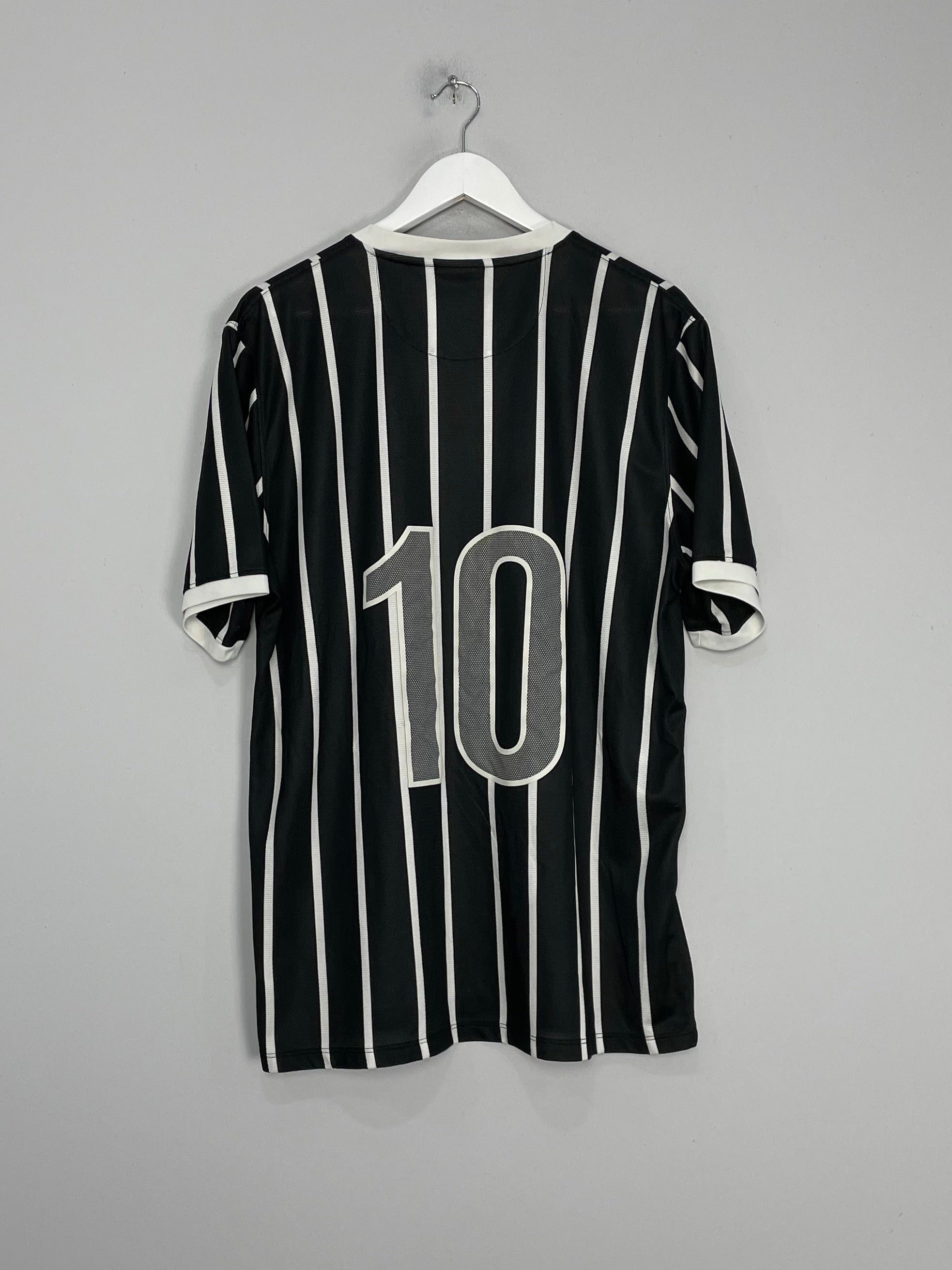 Shop 2013/14 CORINTHIANS #10 AWAY SHIRT (XL) NIKE, classic football shirts, vintage football shirts & retro soccer jerseys at Cult Kits