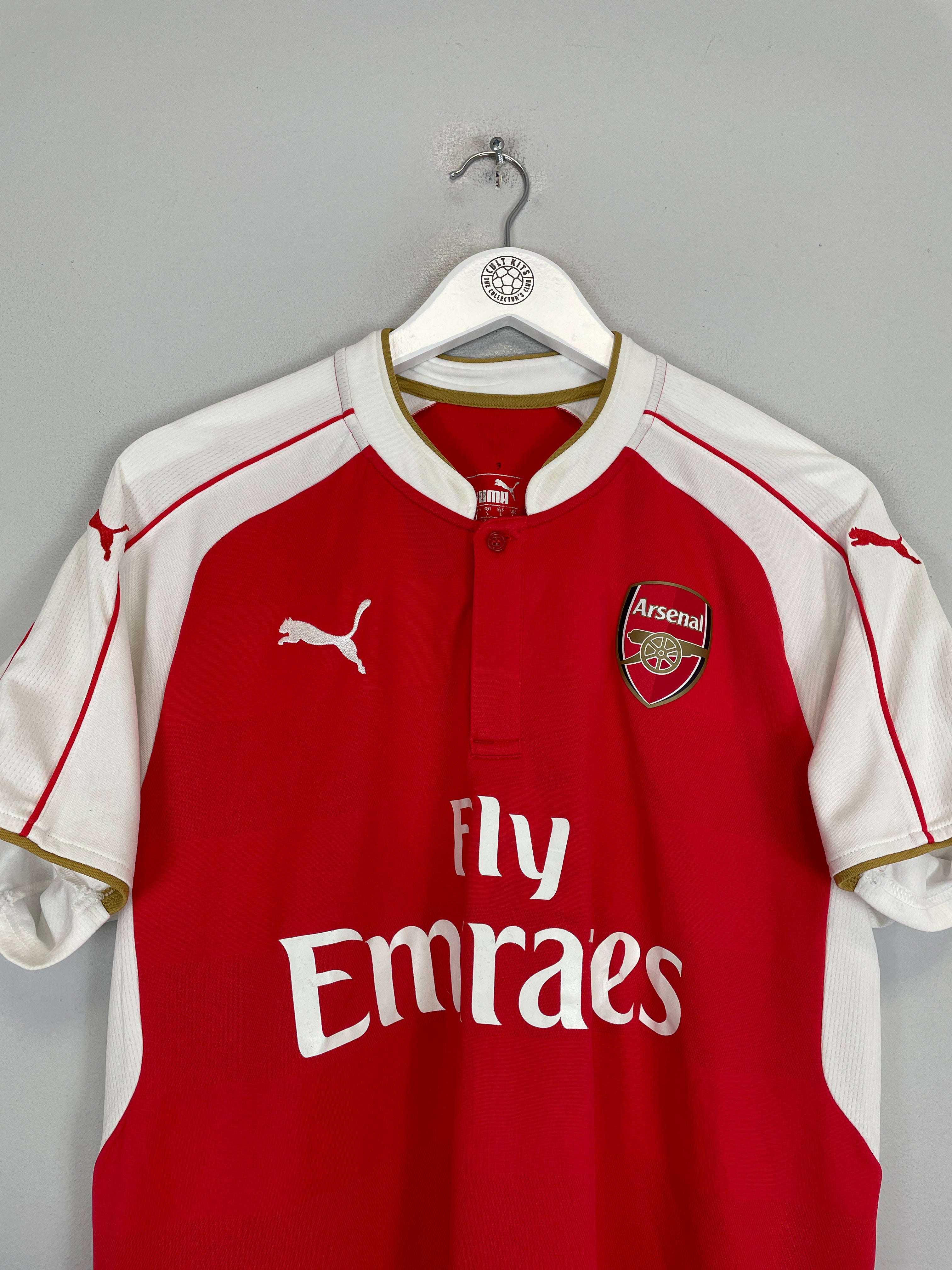 Shop 2015/16 ARSENAL OZIL #11 HOME SHIRT (L) PUMA, classic football shirts, vintage football shirts & retro soccer jerseys at Cult Kits