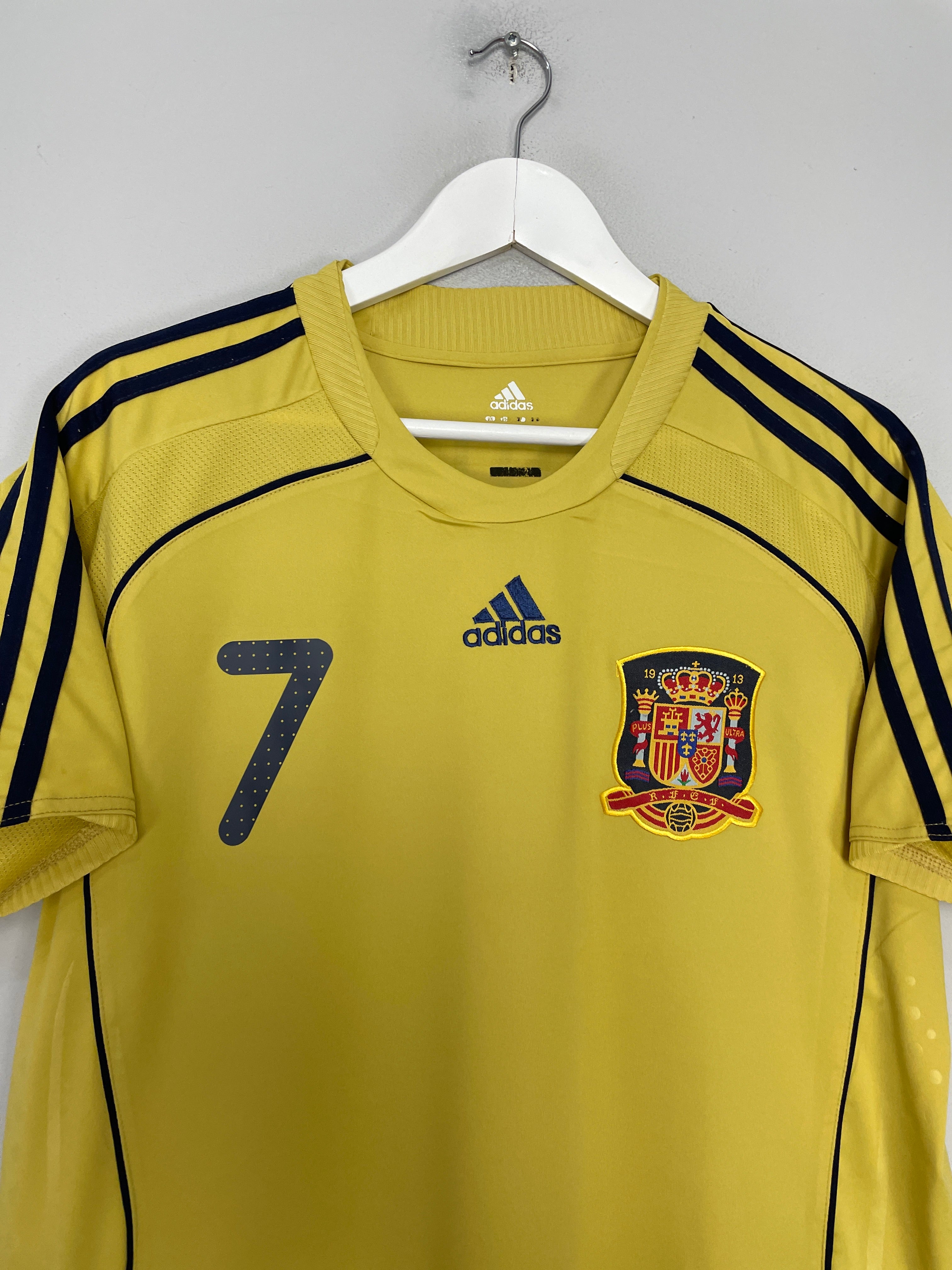 Shop 2008/10 SPAIN DAVID VILLA #7 AWAY SHIRT (XL) ADIDAS, classic football shirts, vintage football shirts & retro soccer jerseys at Cult Kits