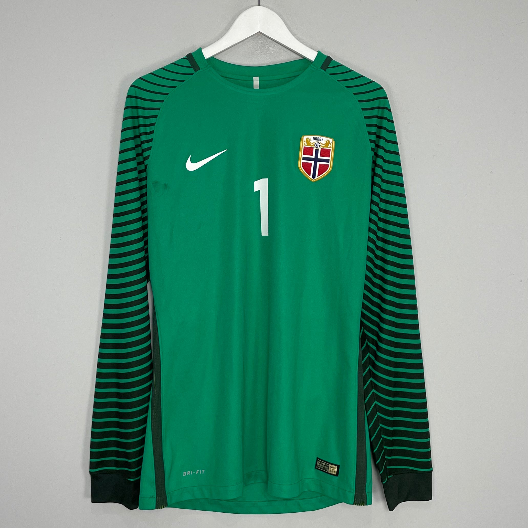 Shop 2016/17 NORWAY *PLAYER ISSUE* #1 GK SHIRT (L) NIKE, classic football shirts, vintage football shirts & retro soccer jerseys at Cult Kits
