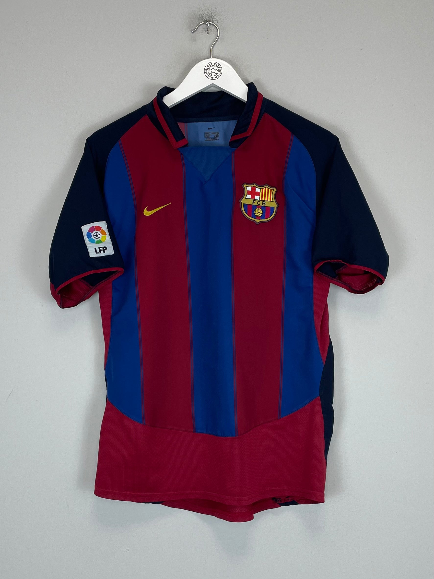 Shop 2003/04 BARCELONA RONALDINHO #10 HOME SHIRT (M) NIKE, classic football shirts, vintage football shirts & retro soccer jerseys at Cult Kits