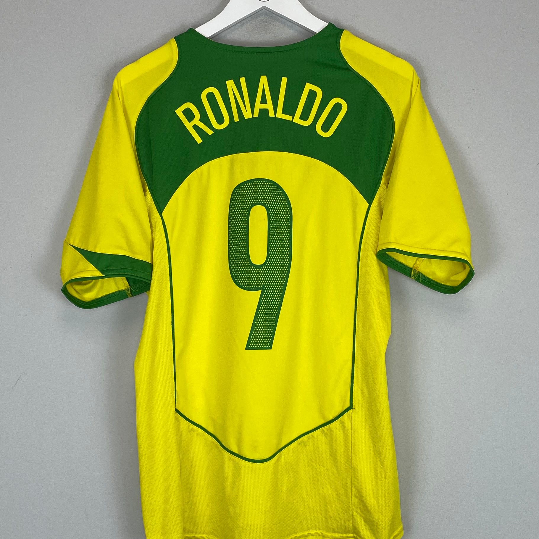 Shop 2004/06 BRAZIL RONALDO #9 HOME SHIRT (M) NIKE, classic football shirts, vintage football shirts & retro soccer jerseys at Cult Kits