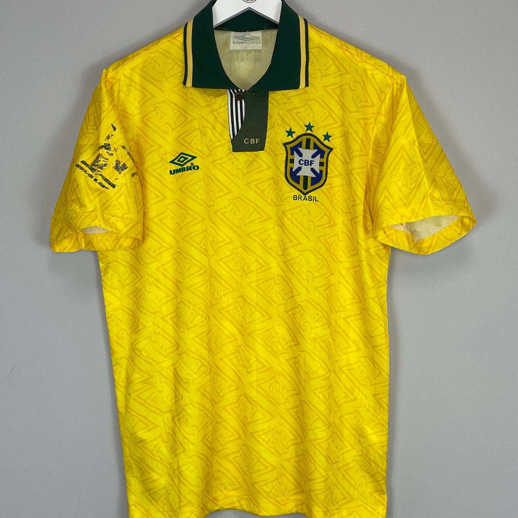Shop 1991/93 BRAZIL HOME SHIRT (L) UMBRO, classic football shirts, vintage football shirts & retro soccer jerseys at Cult Kits