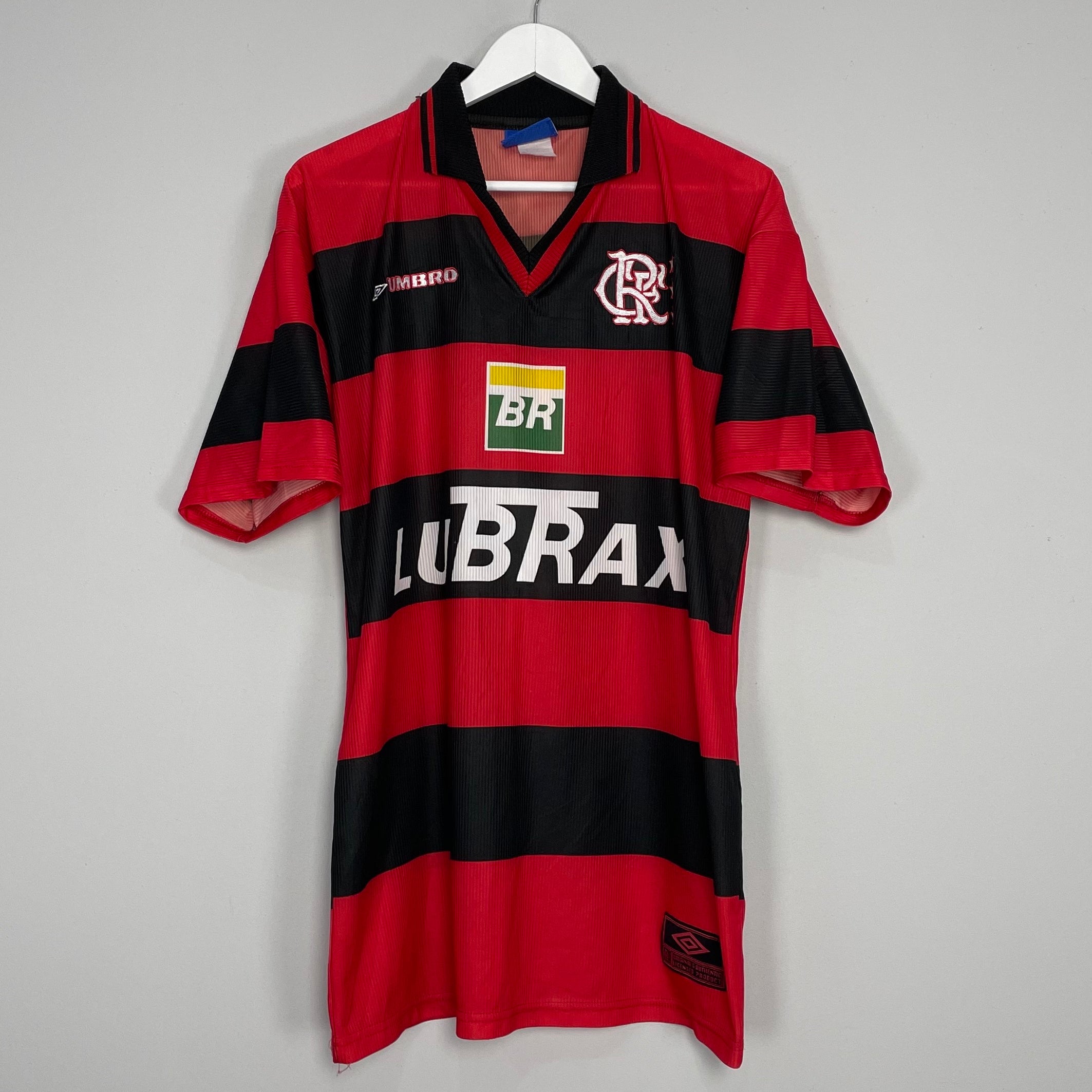 Shop 1999/00 FLAMENGO #10 HOME SHIRT (L) UMBRO, classic football shirts, vintage football shirts & retro soccer jerseys at Cult Kits