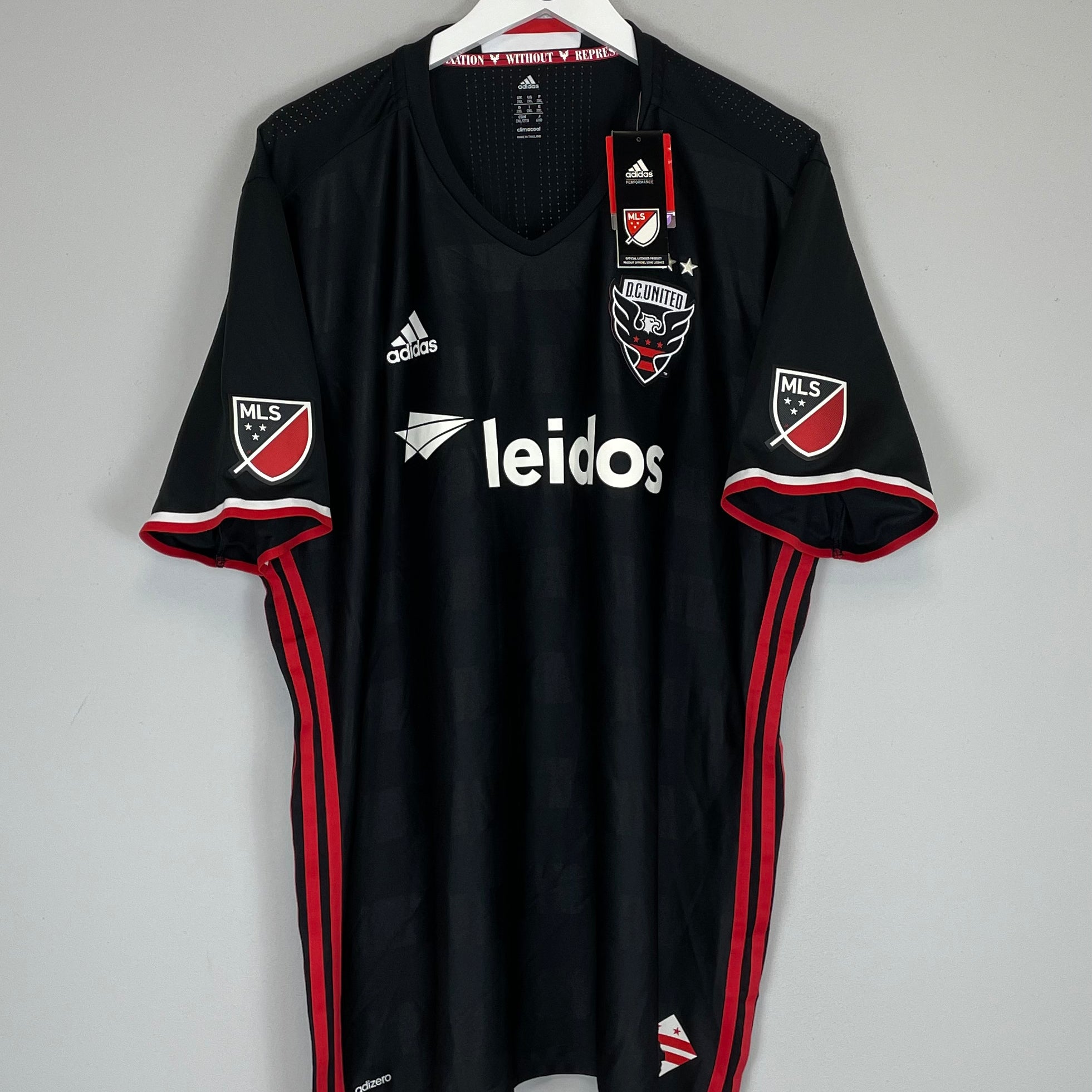 Shop 2016/17 DC UNITED *BNWT* AUTHENTIC HOME SHIRT (XXL) NIKE, classic football shirts, vintage football shirts & retro soccer jerseys at Cult Kits