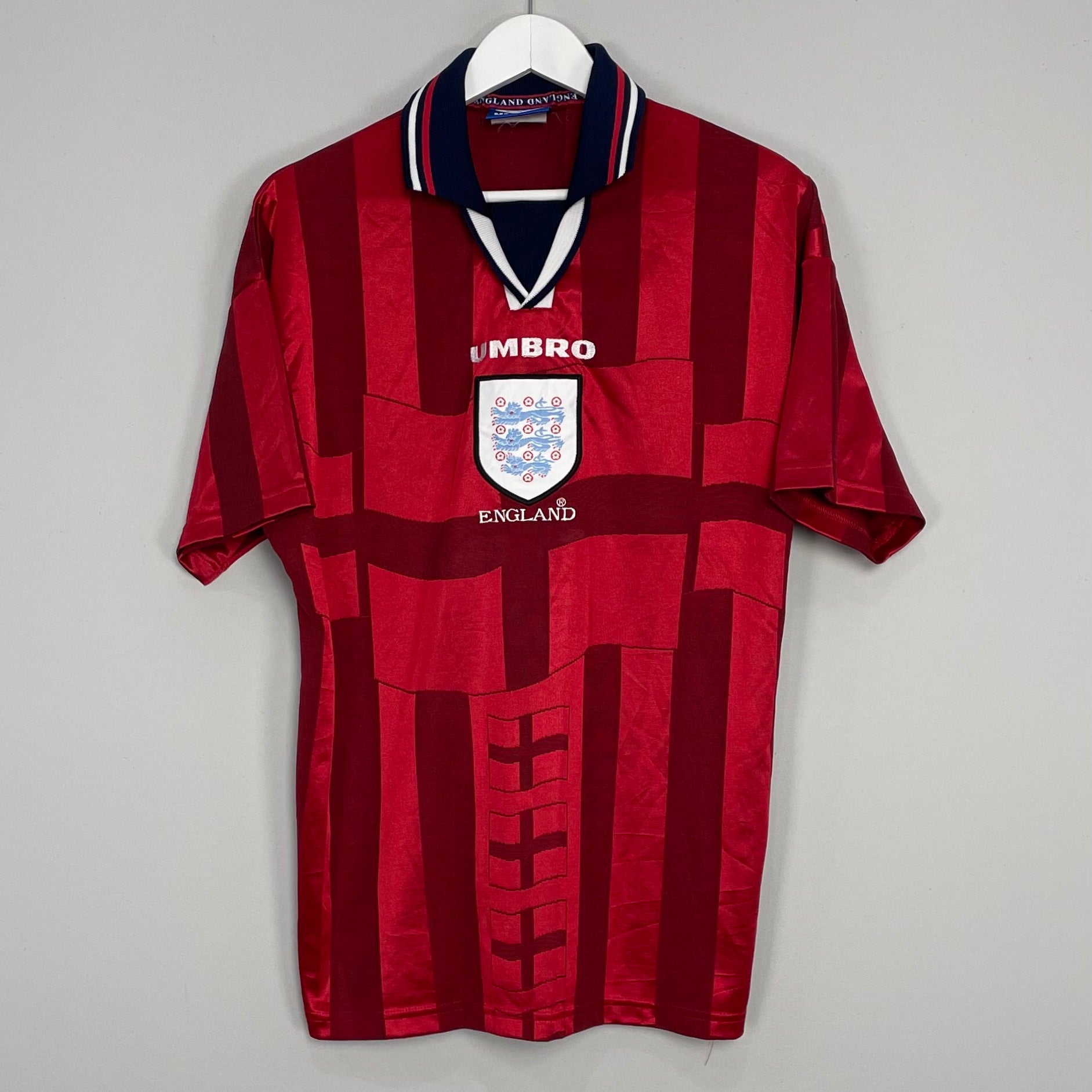 Shop 1998/99 ENGLAND AWAY SHIRT (M) UMBRO, classic football shirts, vintage football shirts & retro soccer jerseys at Cult Kits
