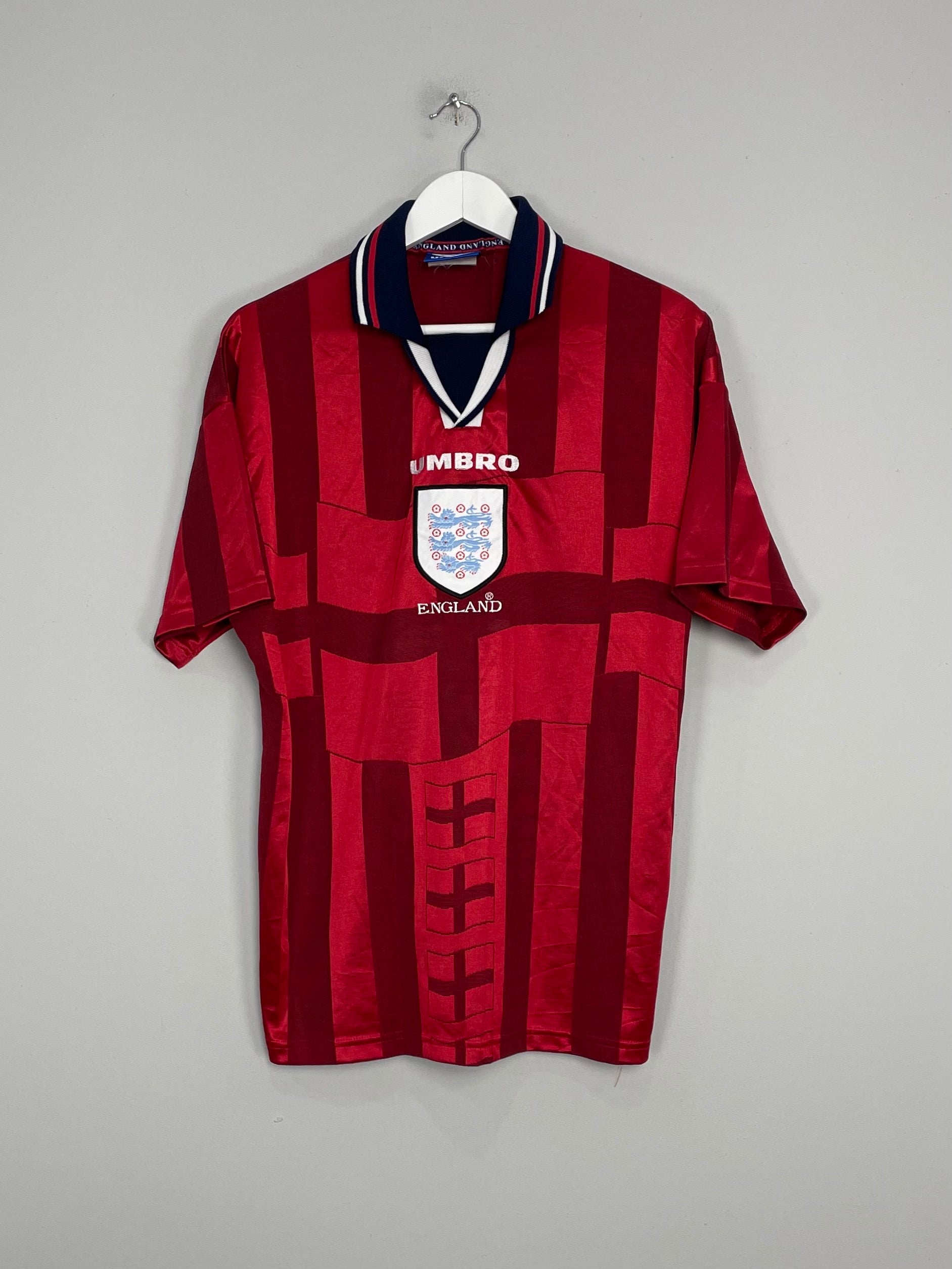 Image of the England shirt from the 1998/99 season