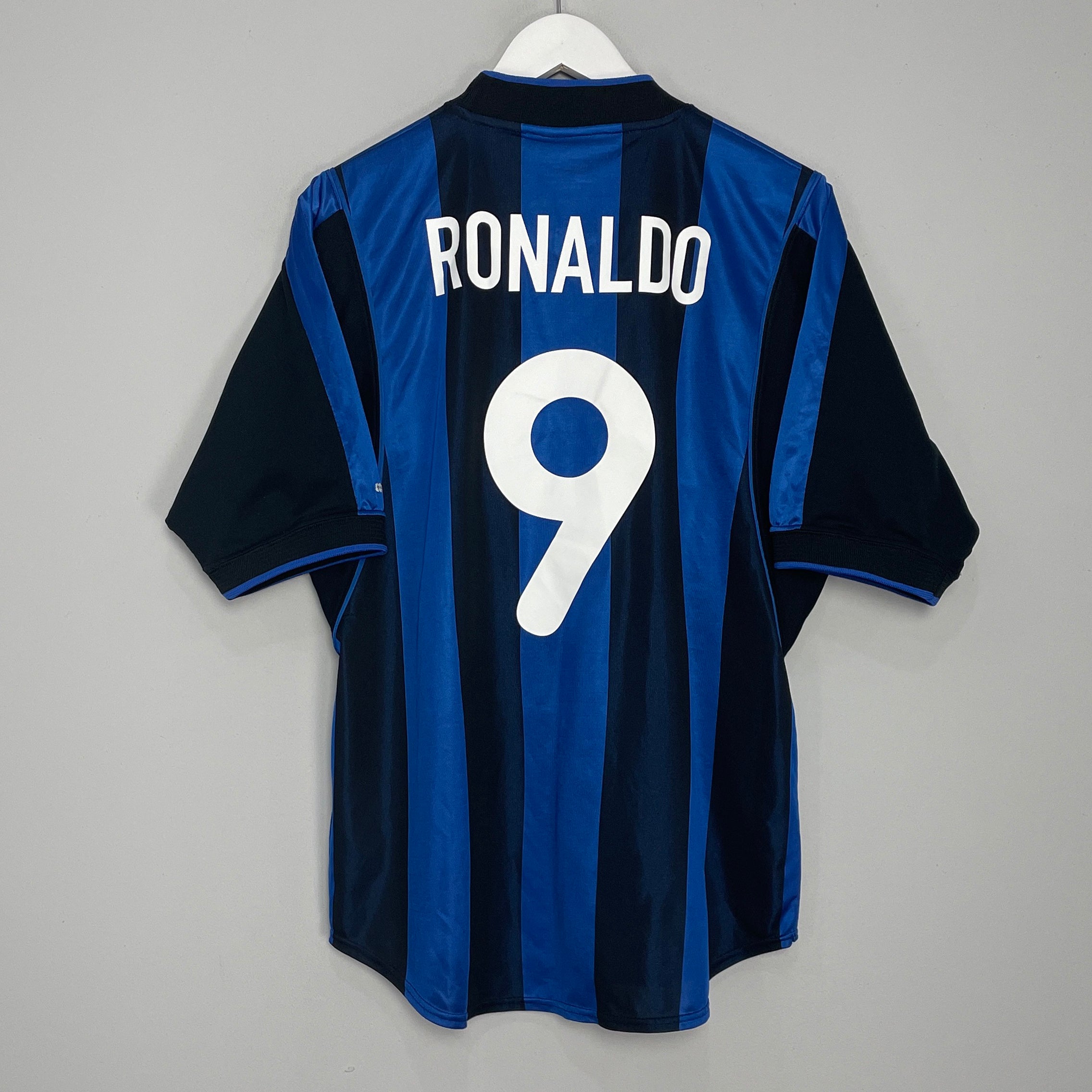 Shop 2000/01 INTER MILAN RONALDO #9 HOME SHIRT (M) NIKE, classic football shirts, vintage football shirts & retro soccer jerseys at Cult Kits