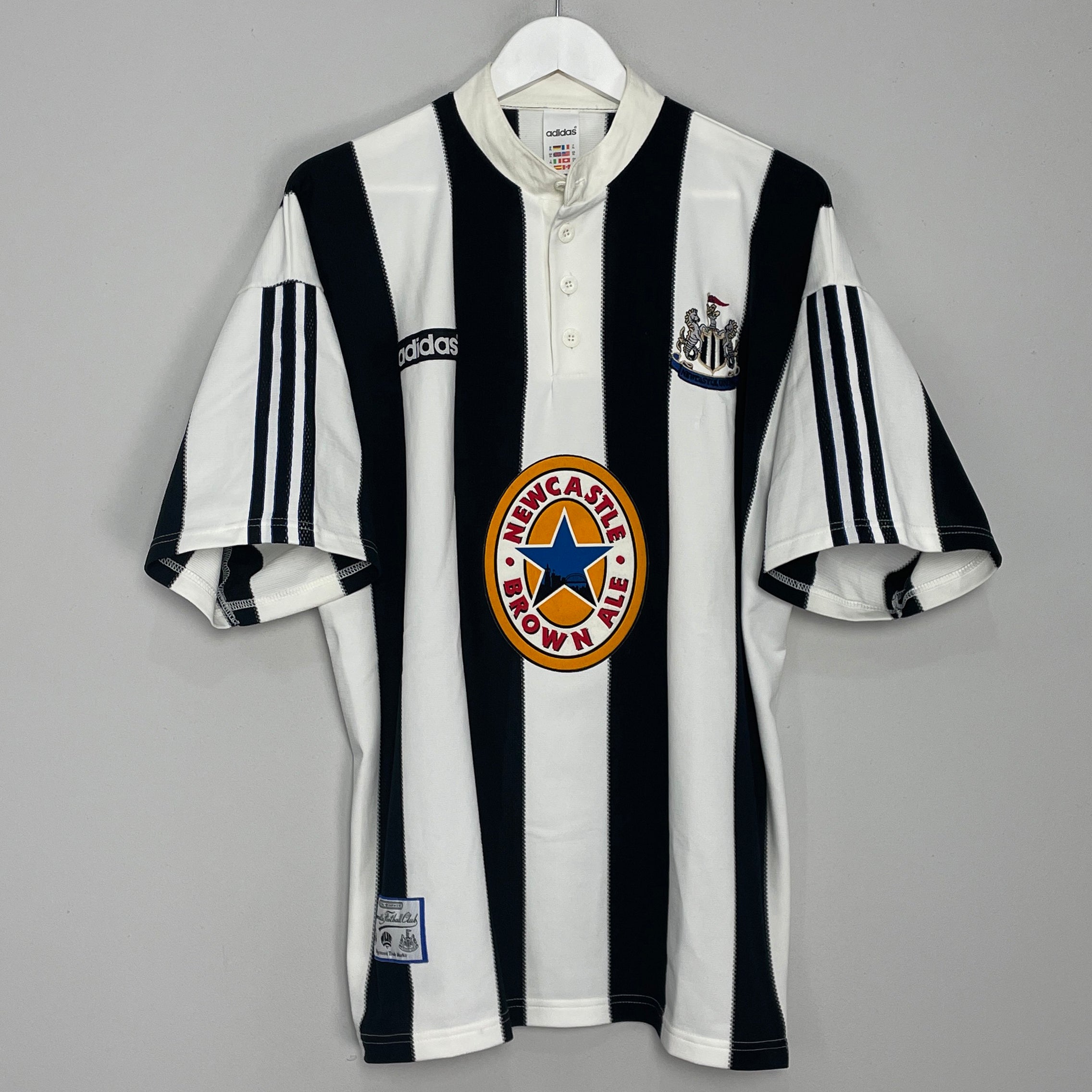 Shop 1995/97 NEWCASTLE UNITED HOME SHIRT (XL) ADIDAS, classic football shirts, vintage football shirts & retro soccer jerseys at Cult Kits