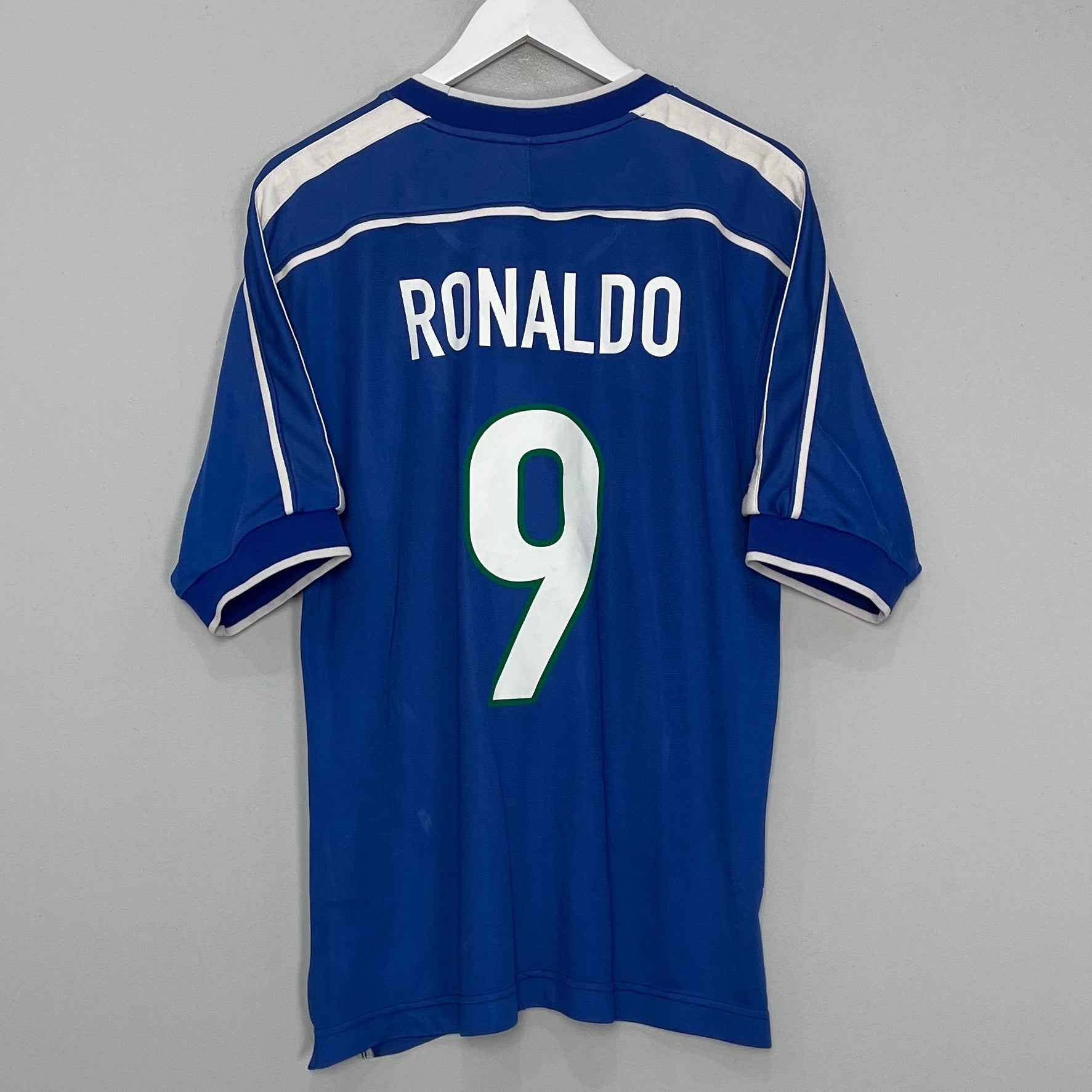 Shop 1998/00 BRAZIL RONALDO #9 AWAY SHIRT (L) NIKE, classic football shirts, vintage football shirts & retro soccer jerseys at Cult Kits