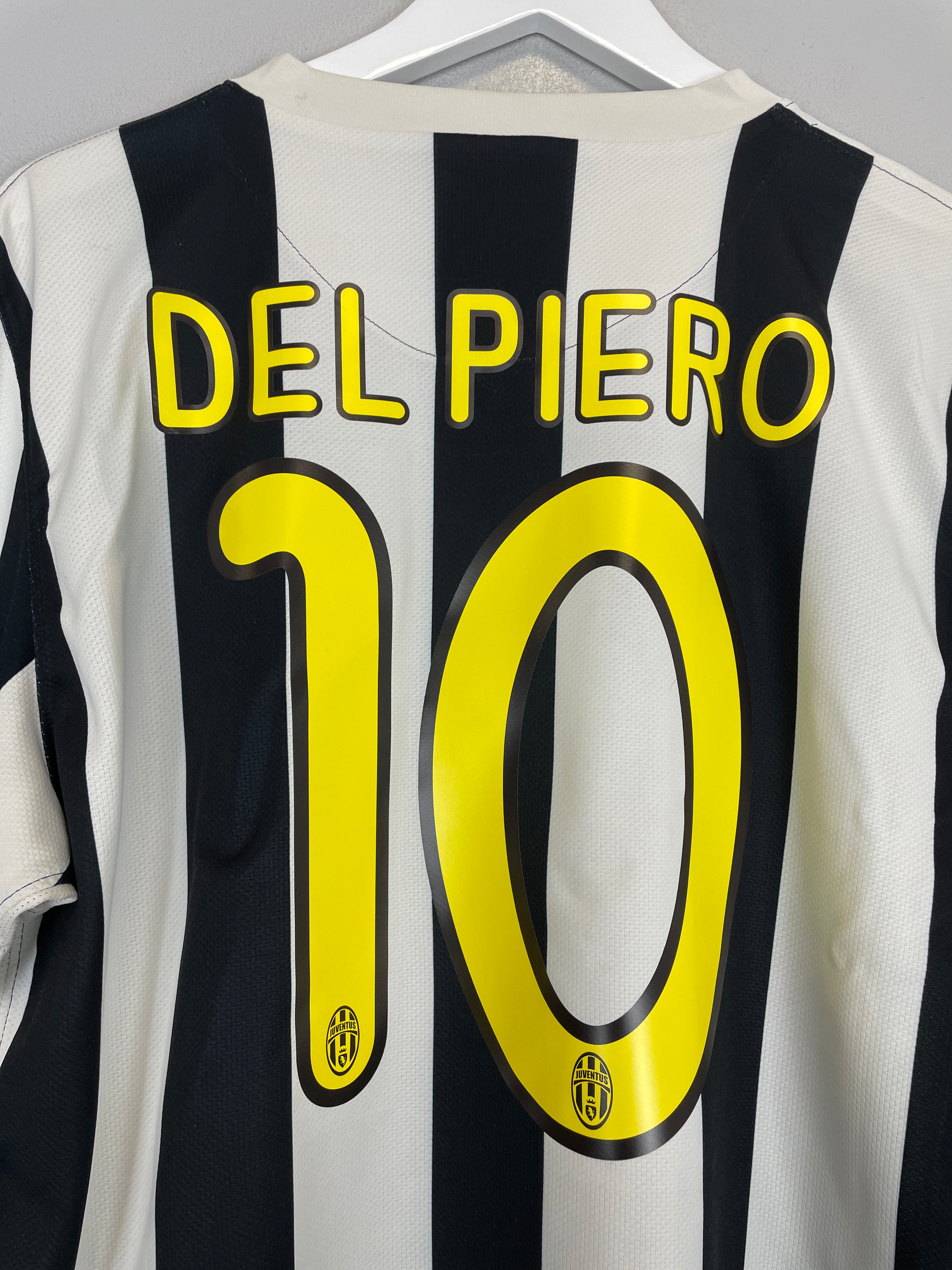 Shop 2009/10 JUVENTUS DEL PIERO #10 HOME SHIRT (L) NIKE, classic football shirts, vintage football shirts & retro soccer jerseys at Cult Kits