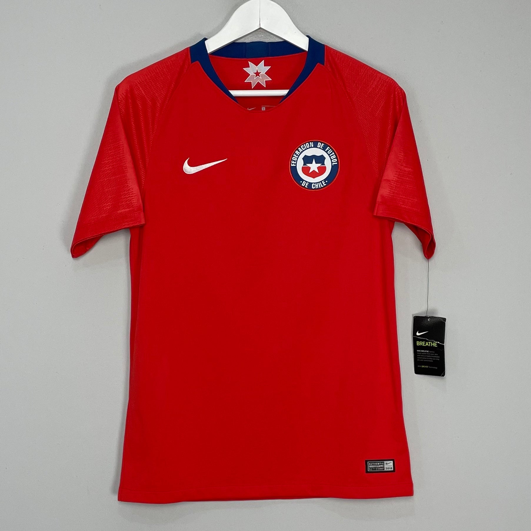 Shop 2018/19 CHILE *BNWT* HOME SHIRT (S) NIKE, classic football shirts, vintage football shirts & retro soccer jerseys at Cult Kits