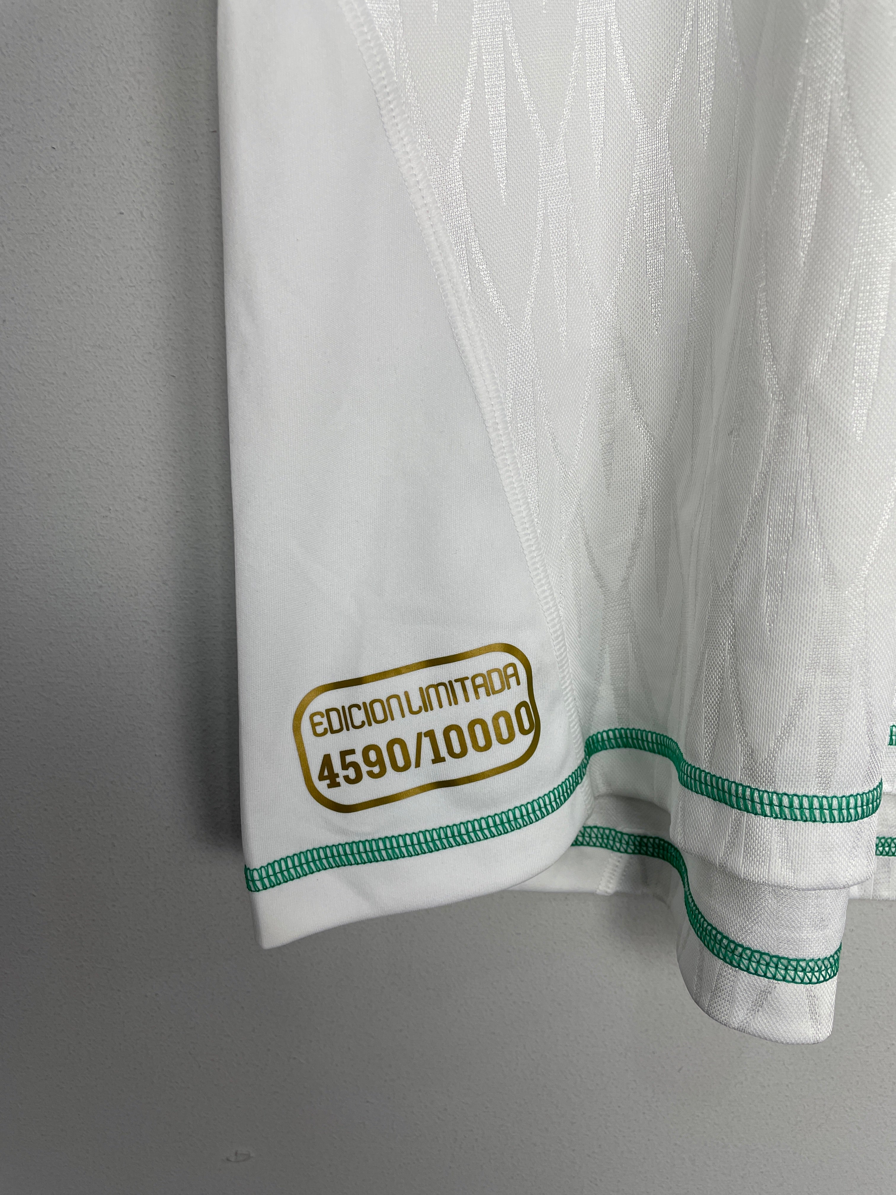 Shop 2010/11 MEXICO *LIMITED EDITION* SHIRT (S) ADIDAS, classic football shirts, vintage football shirts & retro soccer jerseys at Cult Kits