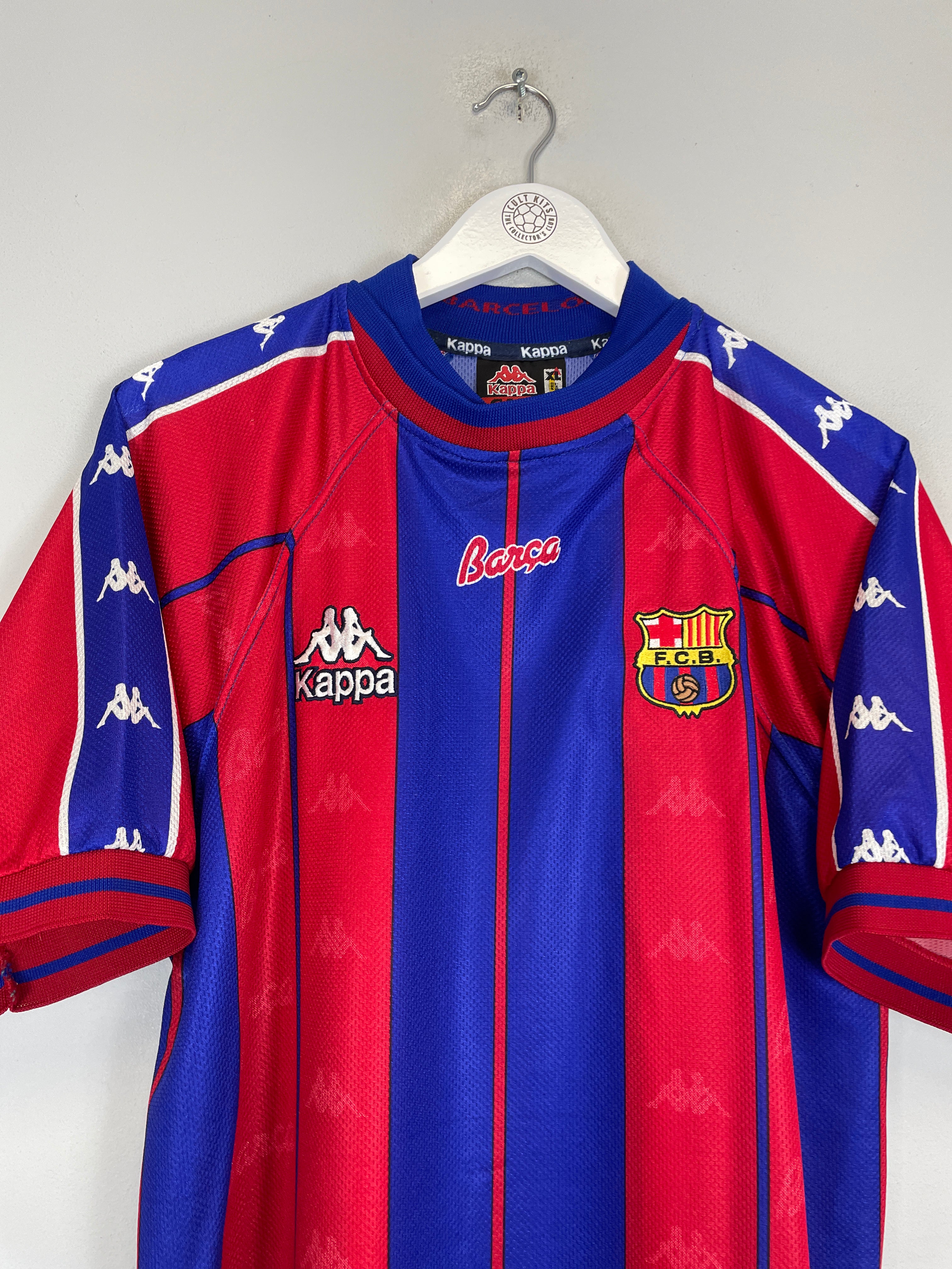 Shop 1997/98 BARCELONA STOICHKOV #8 HOME SHIRT (XL) KAPPA, classic football shirts, vintage football shirts & retro soccer jerseys at Cult Kits