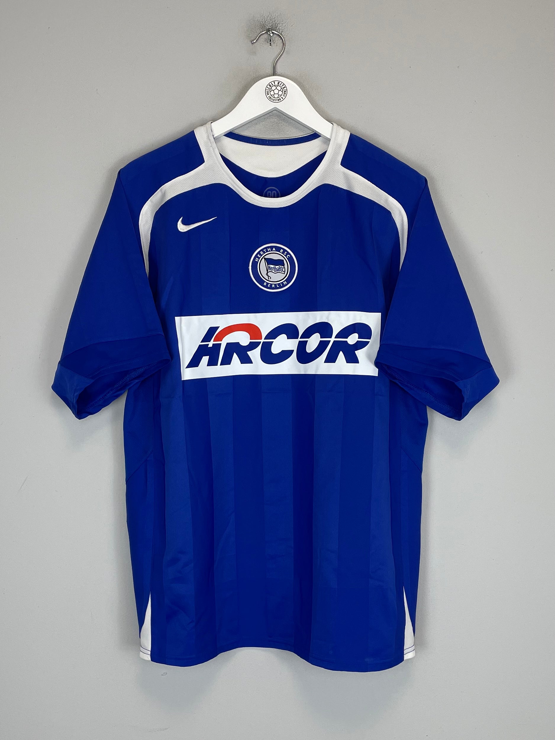 Shop 2005/06 HERTHA BERLIN HOME SHIRT (L) NIKE, classic football shirts, vintage football shirts & retro soccer jerseys at Cult Kits