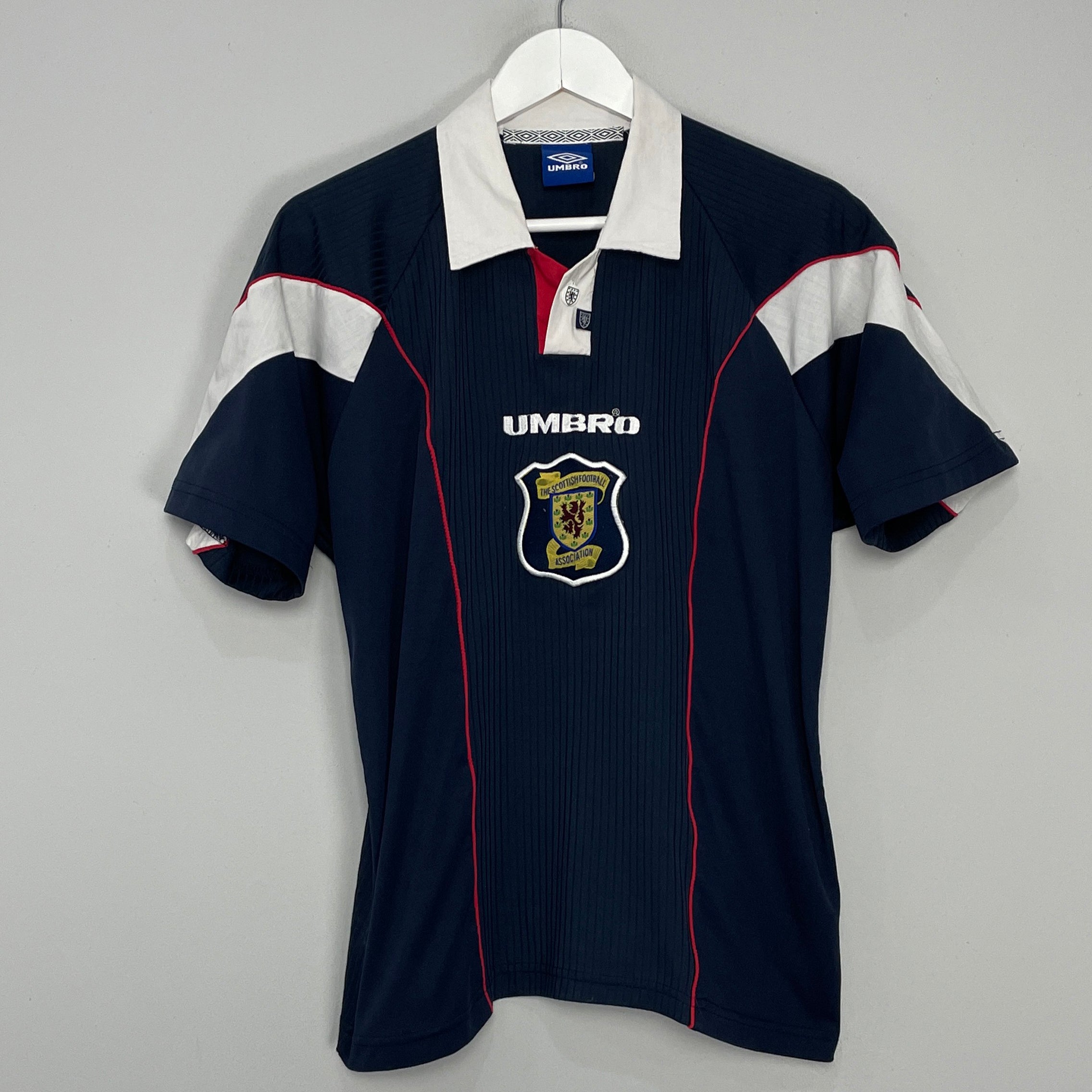 Shop 1996/98 SCOTLAND HOME SHIRT (S) UMBRO, classic football shirts, vintage football shirts & retro soccer jerseys at Cult Kits