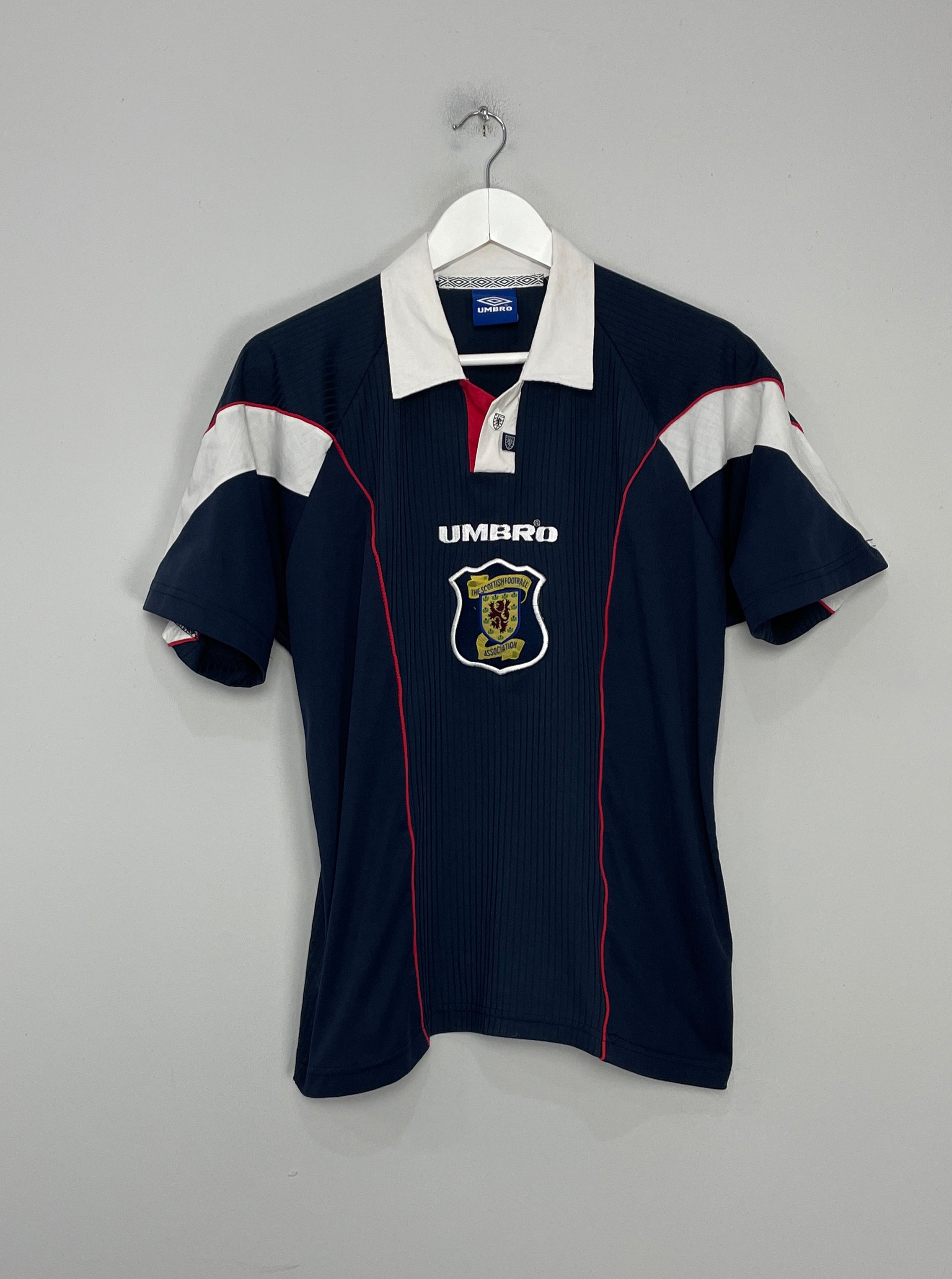 Shop 1996/98 SCOTLAND HOME SHIRT (S) UMBRO, classic football shirts, vintage football shirts & retro soccer jerseys at Cult Kits