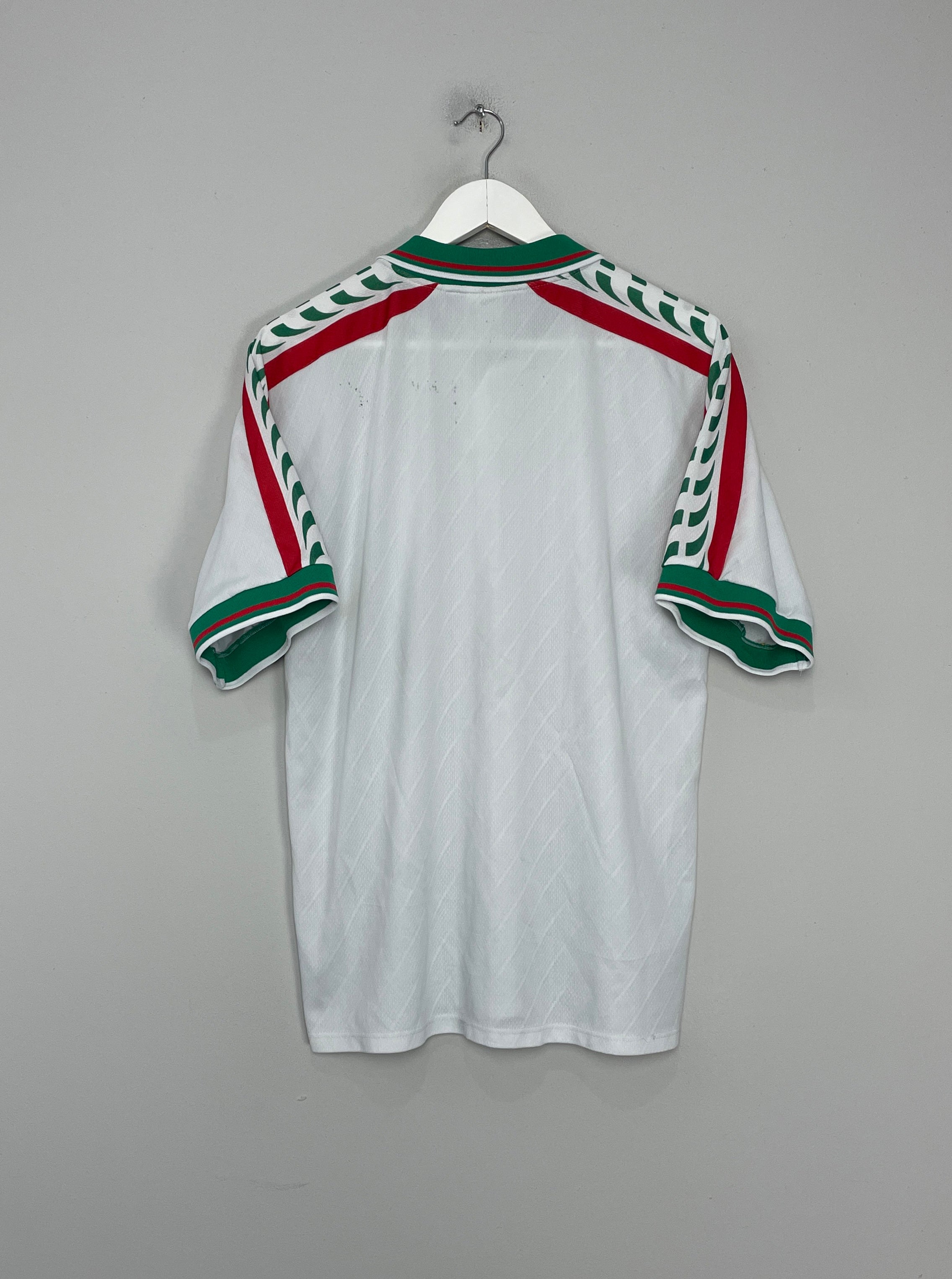 Shop 1996/97 BULGARIA HOME SHIRT (M) PUMA, classic football shirts, vintage football shirts & retro soccer jerseys at Cult Kits
