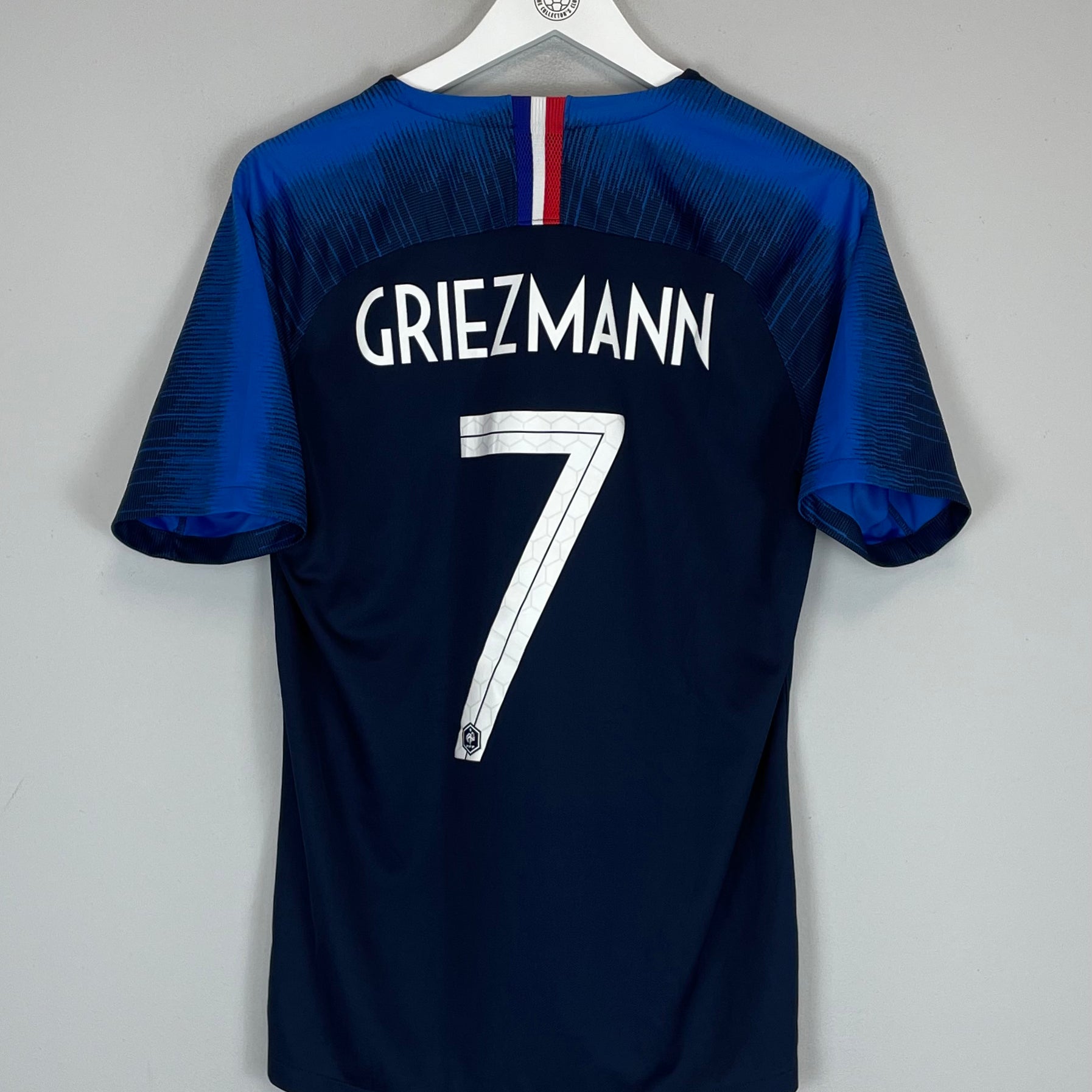 Shop 2018 FRANCE GRIEZMANN #7 HOME SHIRT (M) NIKE, classic football shirts, vintage football shirts & retro soccer jerseys at Cult Kits