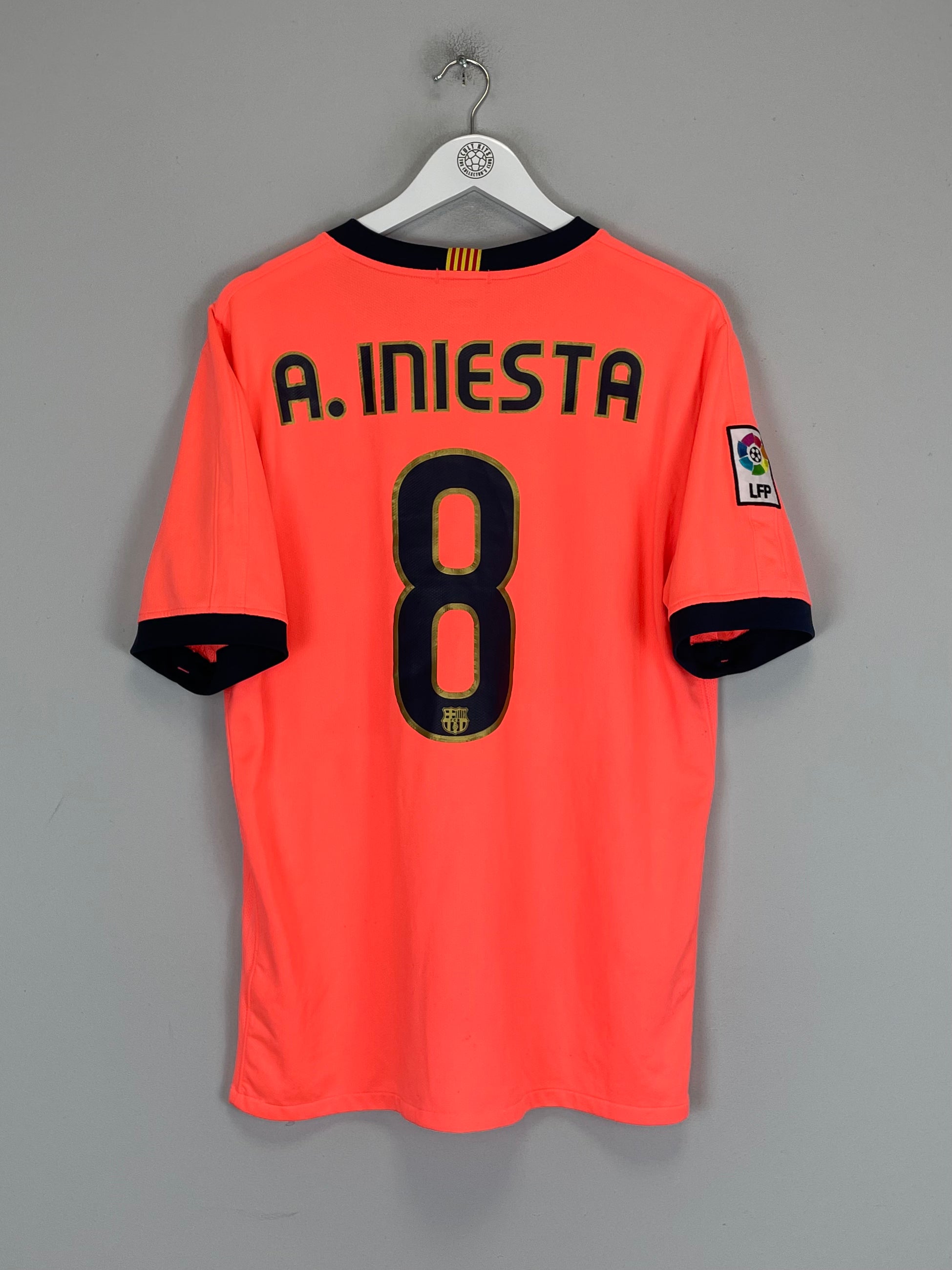 Shop 2009/10 BARCELONA INIESTA #8 AWAY SHIRT (L) NIKE, classic football shirts, vintage football shirts & retro soccer jerseys at Cult Kits
