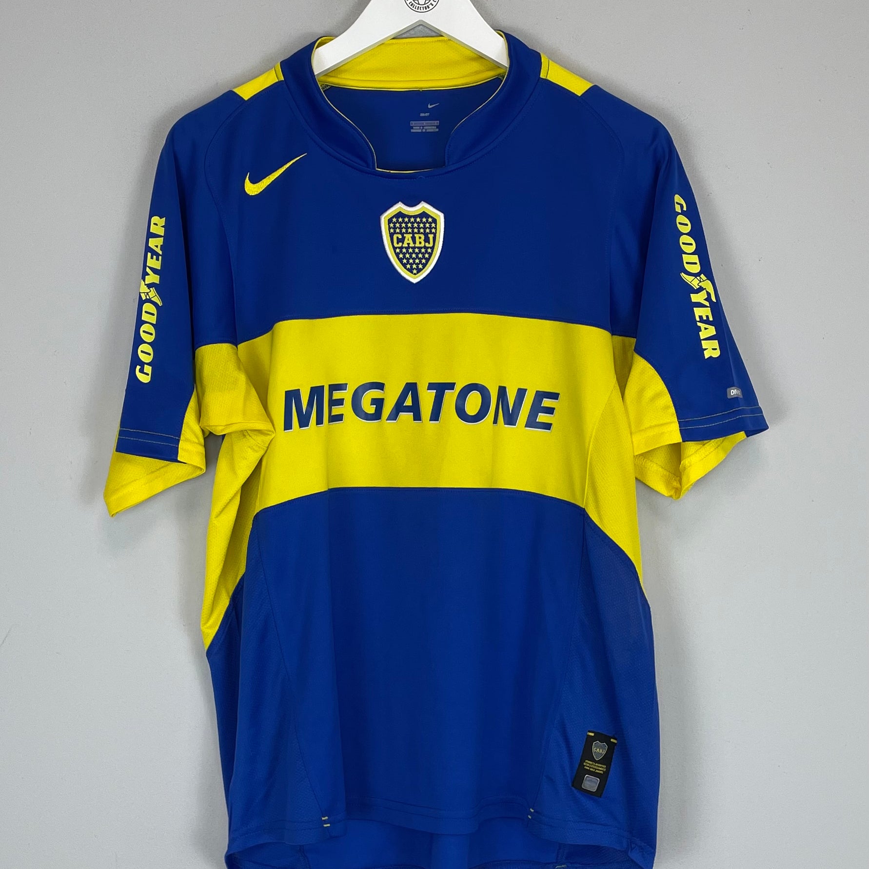 Shop 2005/06 BOCA JUNIORS HOME SHIRT (L) NIKE, classic football shirts, vintage football shirts & retro soccer jerseys at Cult Kits