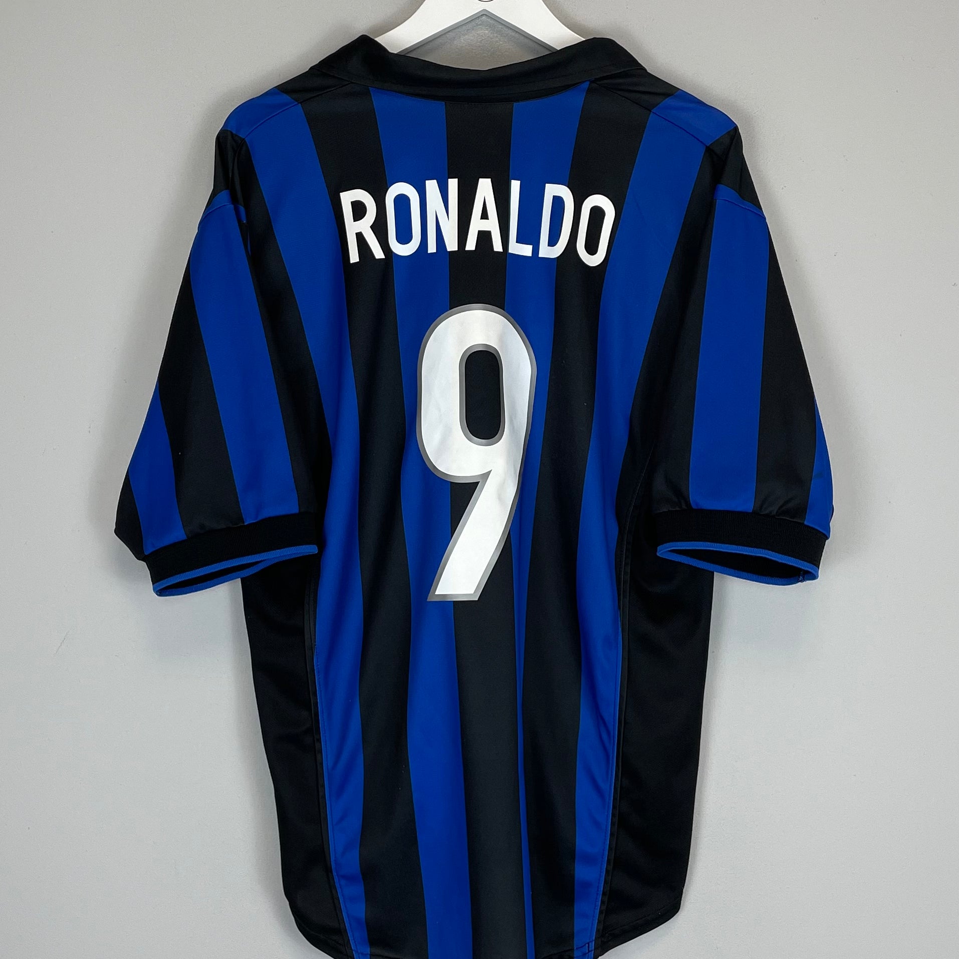 Shop 1998/99 INTER MILAN RONALDO #9 HOME SHIRT (L) NIKE, classic football shirts, vintage football shirts & retro soccer jerseys at Cult Kits