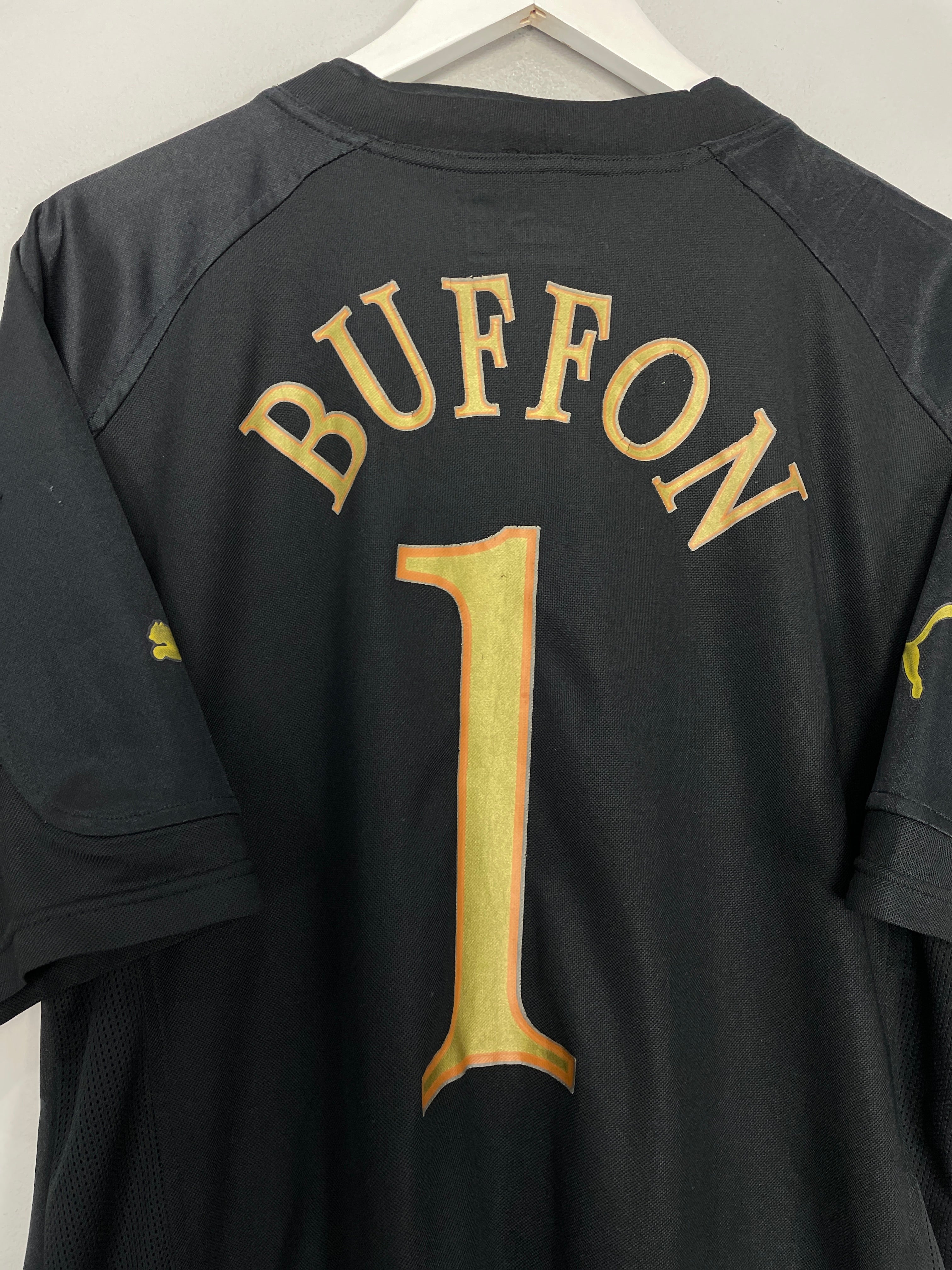 Shop 2005/06 ITALY BUFFON #1 GK SHIRT (XL) PUMA, classic football shirts, vintage football shirts & retro soccer jerseys at Cult Kits