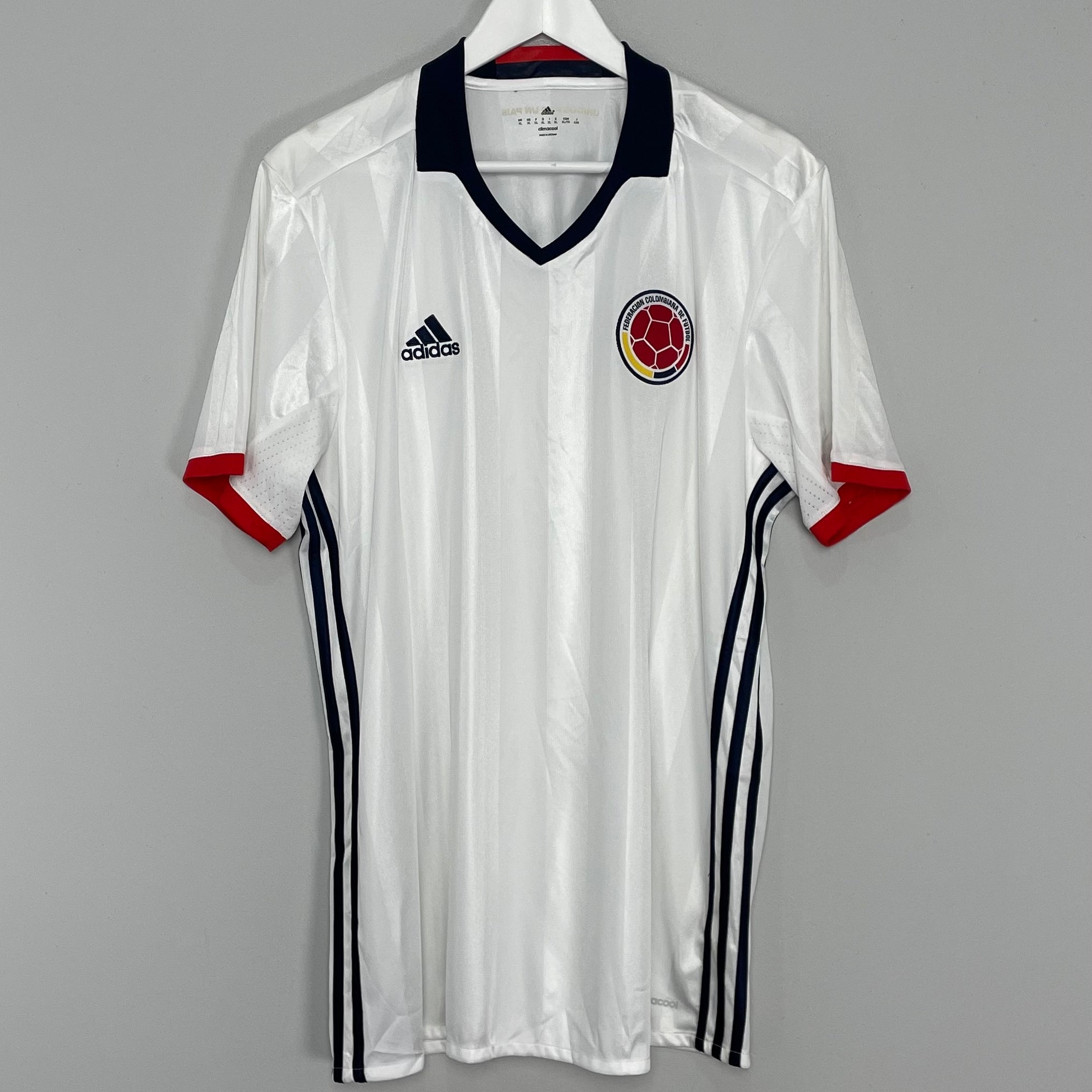 Shop 2016/18 COLOMBIA AWAY SHIRT (XL) ADIDAS, classic football shirts, vintage football shirts & retro soccer jerseys at Cult Kits
