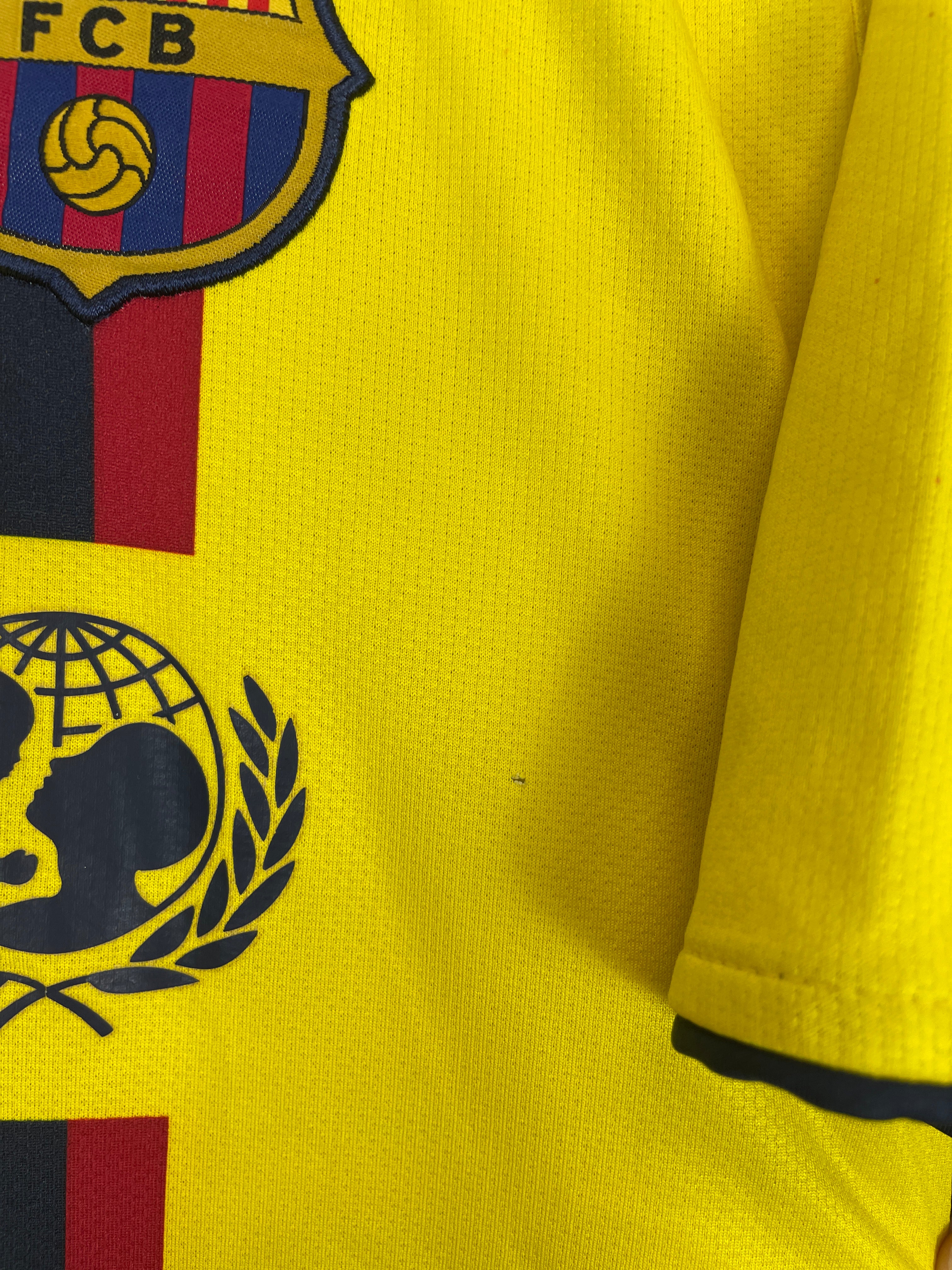 Shop 2008/09 BARCELONA MESSI #10 AWAY SHIRT (L) NIKE, classic football shirts, vintage football shirts & retro soccer jerseys at Cult Kits
