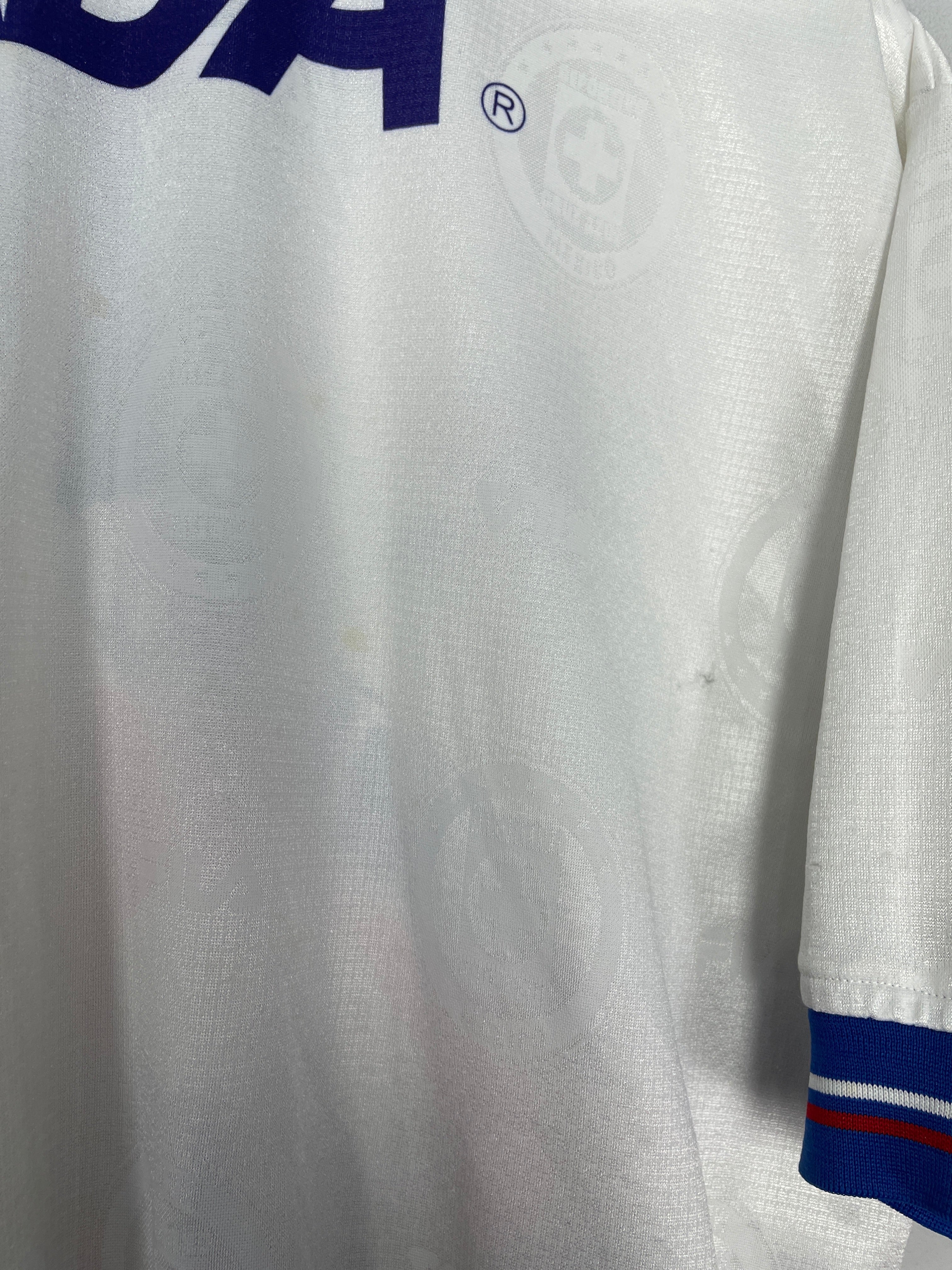 Shop 1999/00 CRUZ AZUL AWAY SHIRT (XL) FILA, classic football shirts, vintage football shirts & retro soccer jerseys at Cult Kits