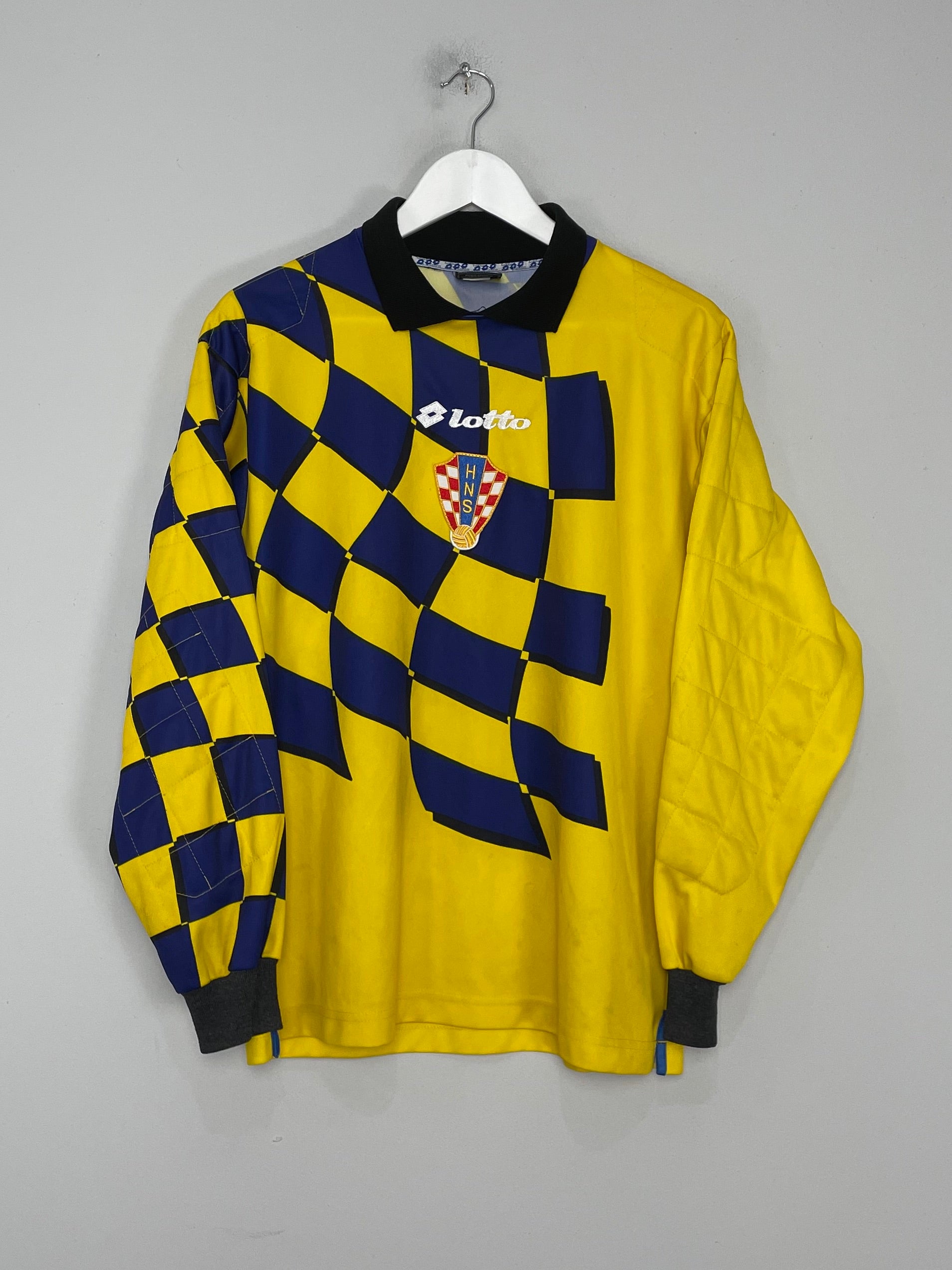 Shop 1998/00 CROATIA GK SHIRT (M) LOTTO, classic football shirts, vintage football shirts & retro soccer jerseys at Cult Kits