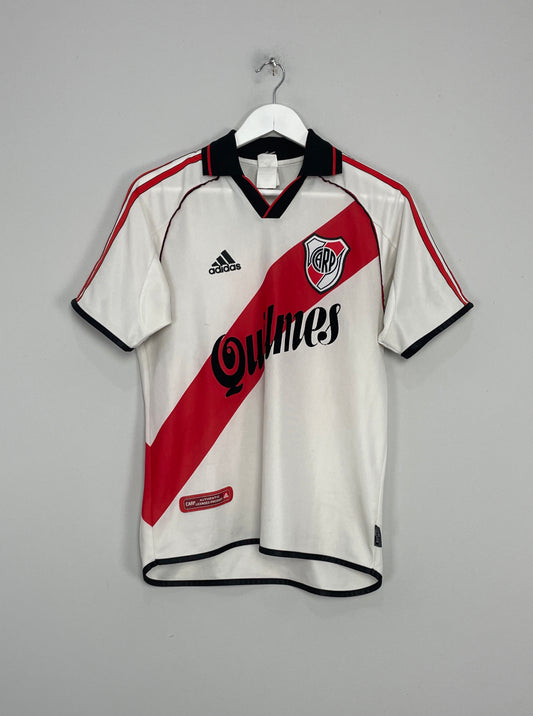 Image of the River Plate shirt from the 2000/02 season