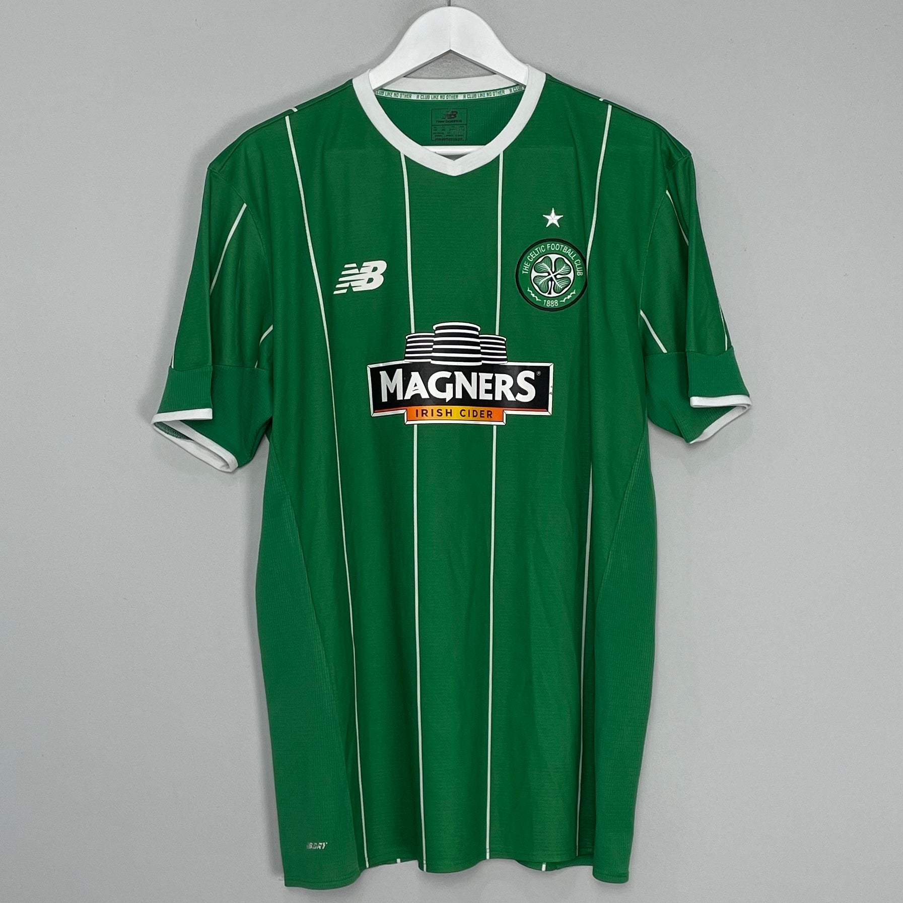 Shop 2015/16 CELTIC AWAY SHIRT (XL) NEW BALANCE, classic football shirts, vintage football shirts & retro soccer jerseys at Cult Kits