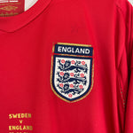 Shop 2006/08 ENGLAND BECKHAM #7 L/S AWAY SHIRT (M) UMBRO, classic football shirts, vintage football shirts & retro soccer jerseys at Cult Kits