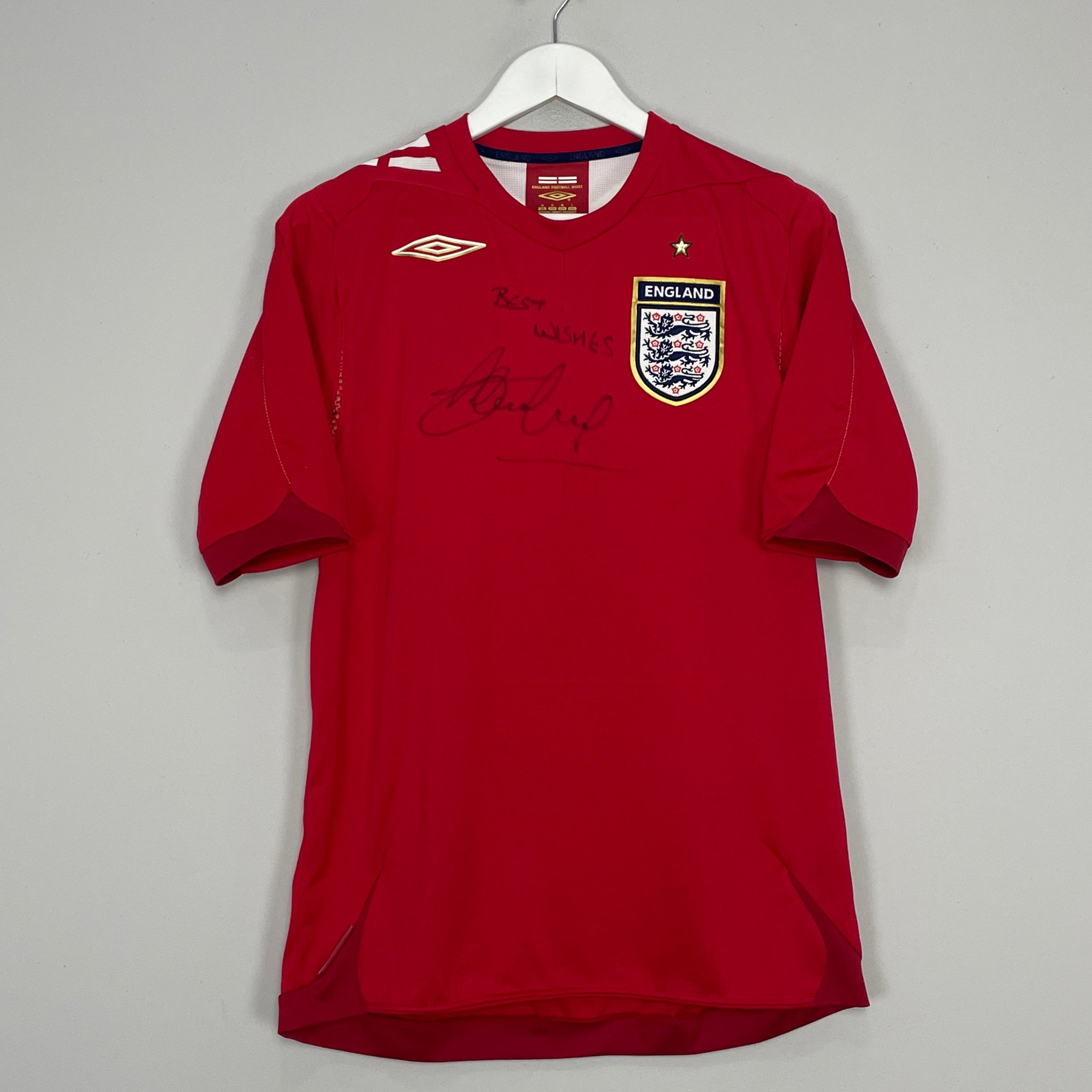 Shop 2006/08 ENGLAND *SIGNED* AWAY SHIRT (M) UMBRO, classic football shirts, vintage football shirts & retro soccer jerseys at Cult Kits