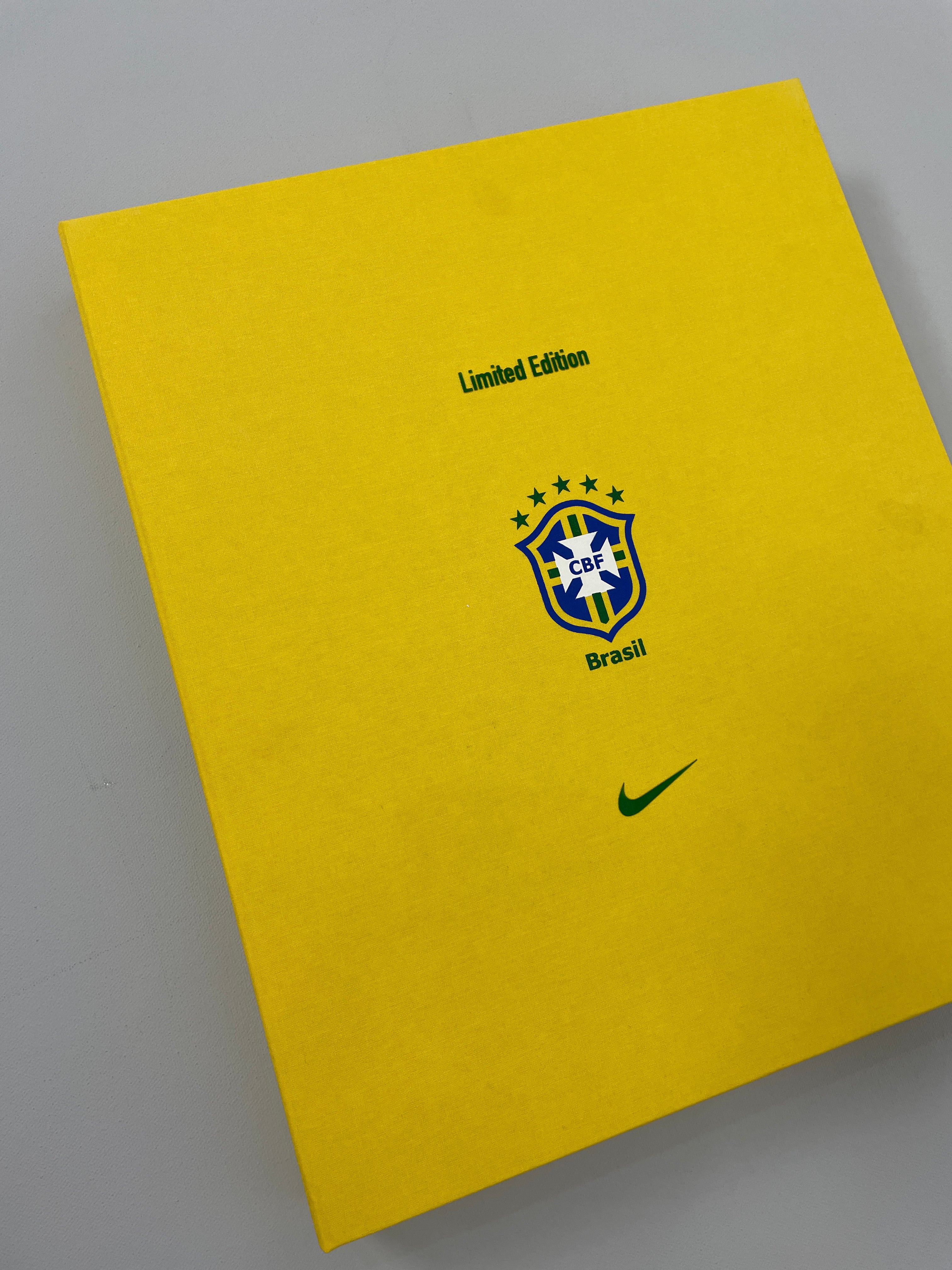 Shop 2008/10 BRAZIL KAKA #8 LIMITED EDITION PLAYER ISSUE HOME SHIRT (L) NIKE, classic football shirts, vintage football shirts & retro soccer jerseys at Cult Kits
