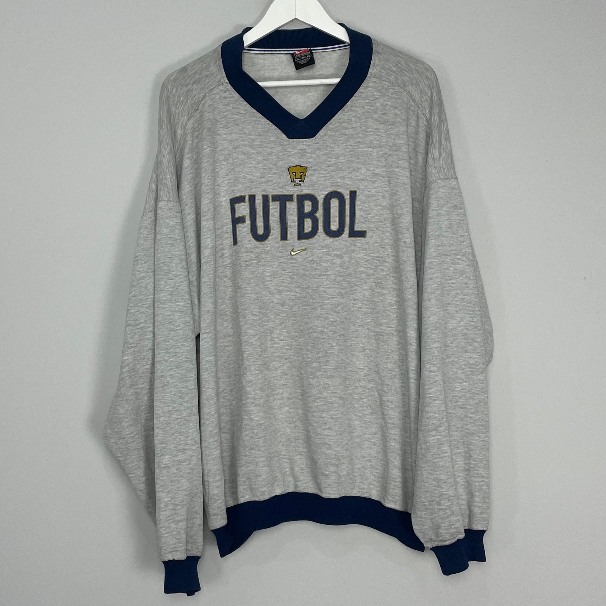 Shop 1999/01 UNAM PUMAS JUMPER (XL) NIKE, classic football shirts, vintage football shirts & retro soccer jerseys at Cult Kits